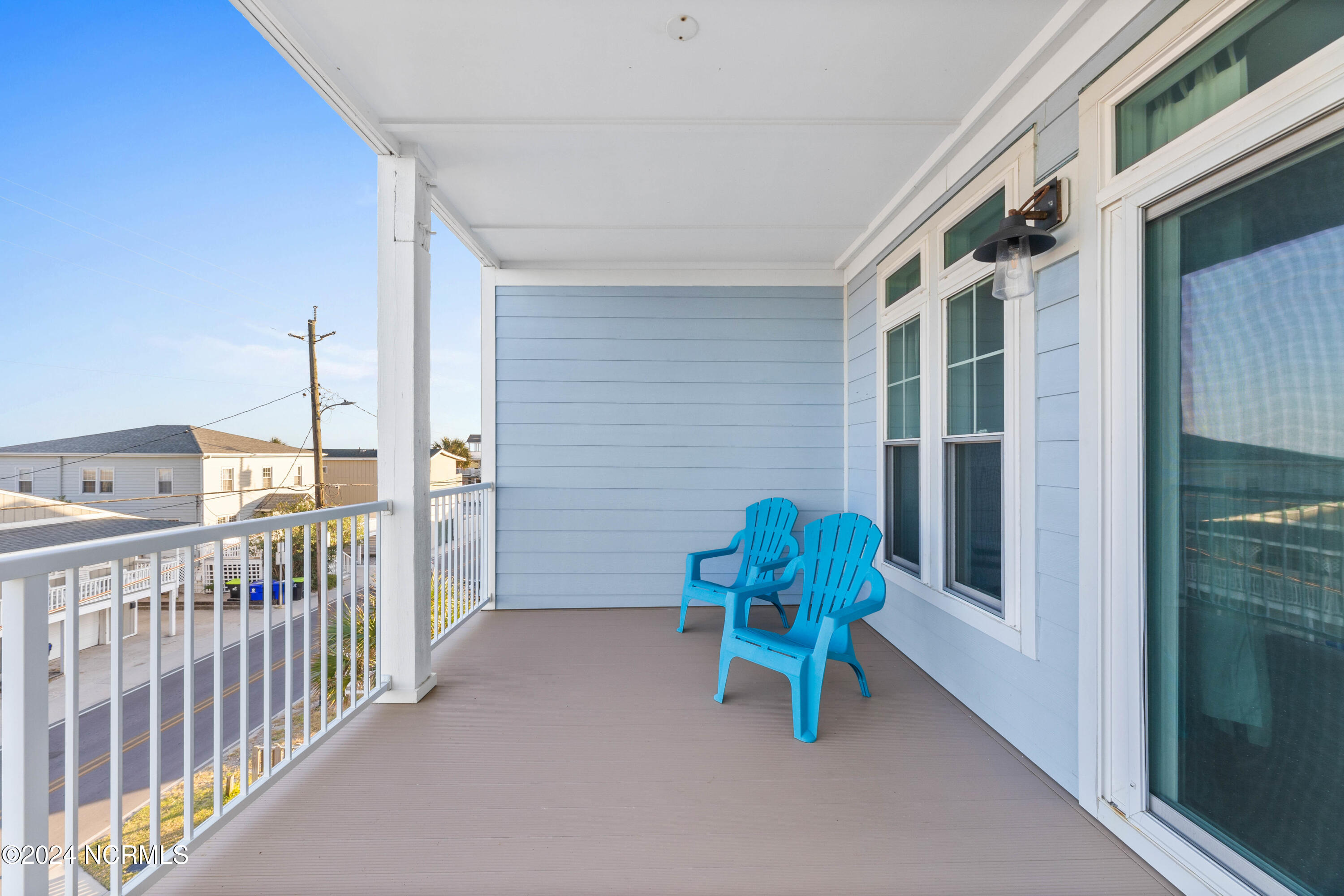 409 Carolina Beach Avenue N 2