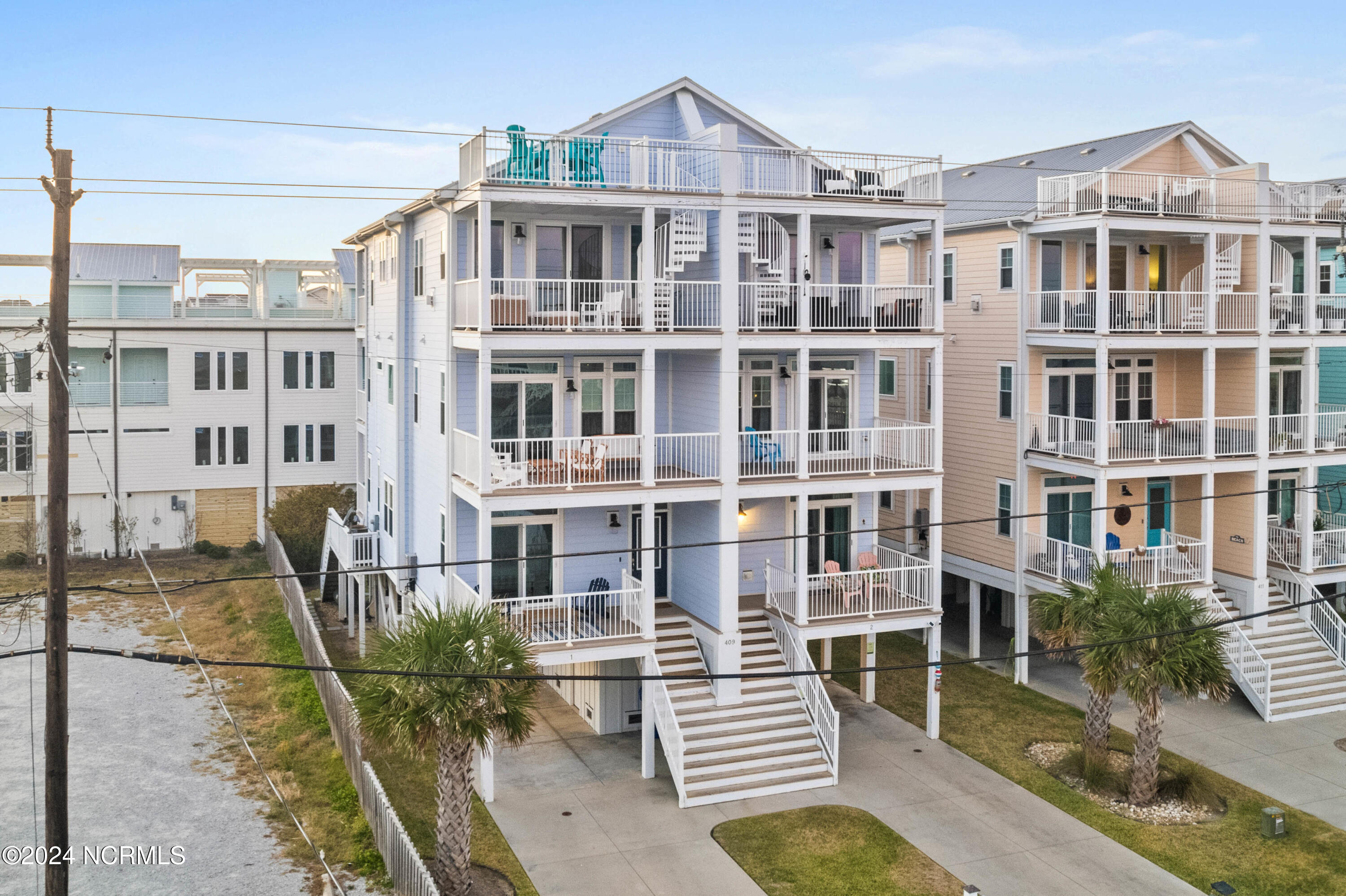 409 Carolina Beach Avenue N 2