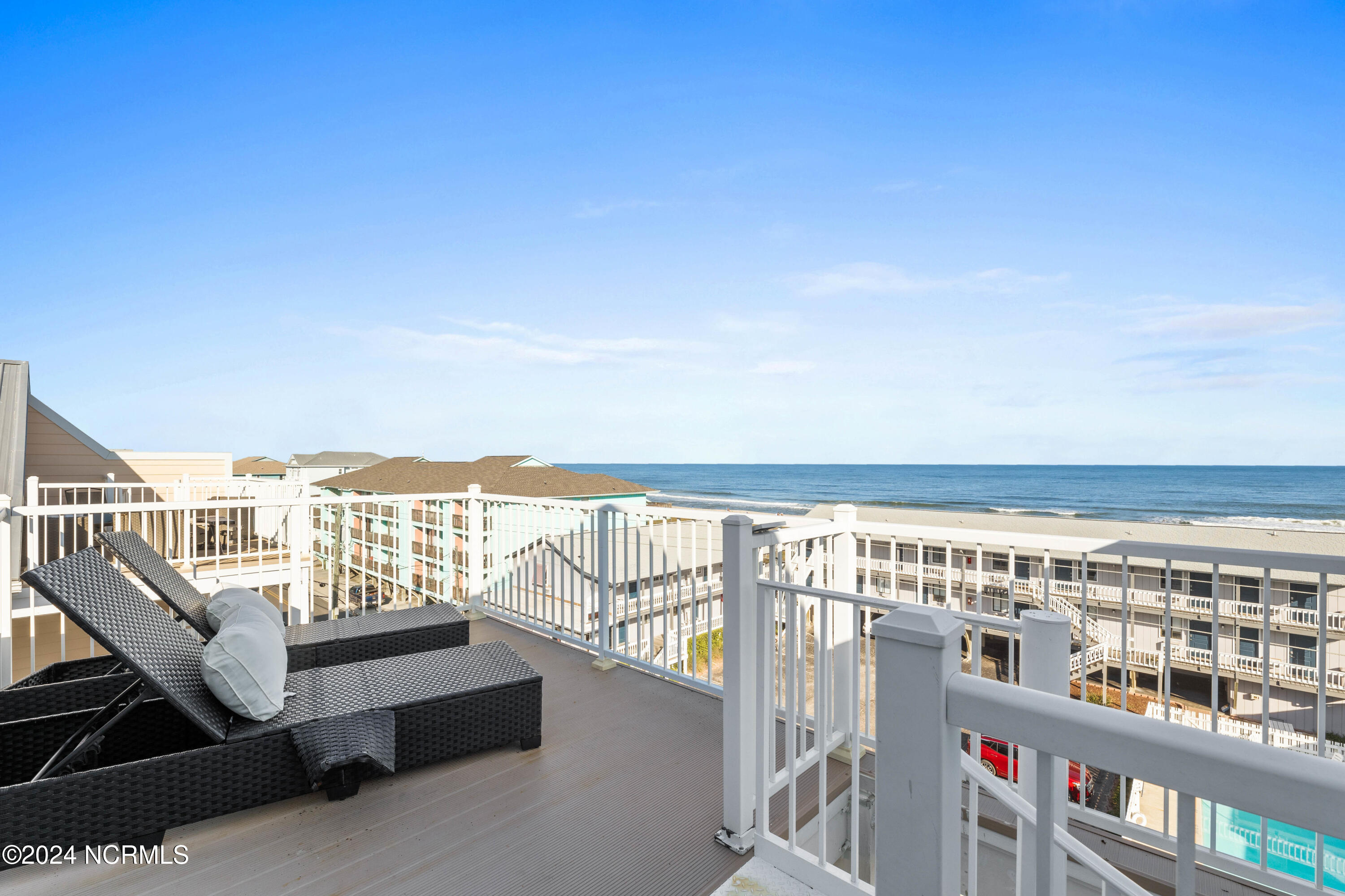 409 Carolina Beach Avenue N 2