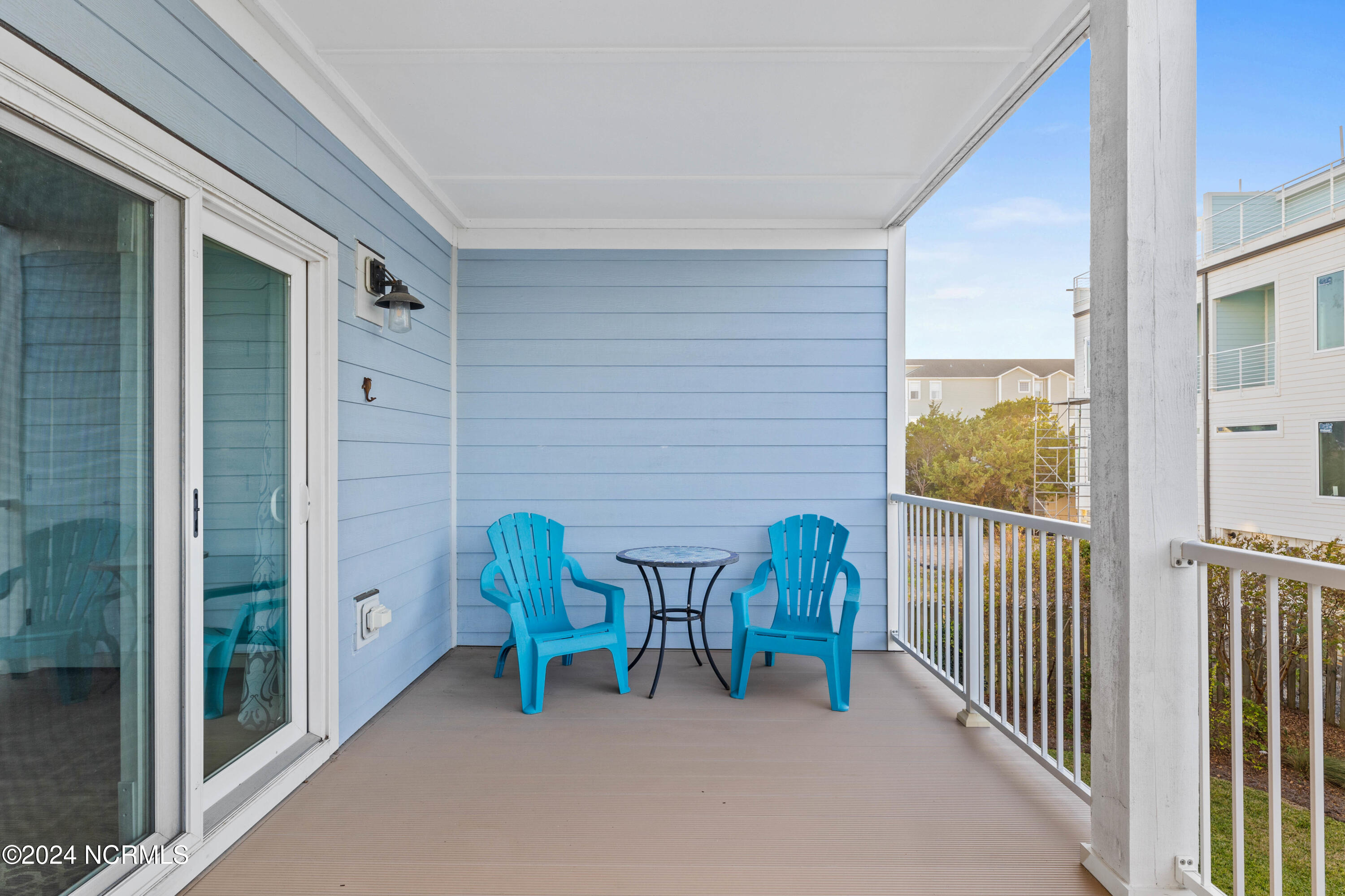 409 Carolina Beach Avenue N 2