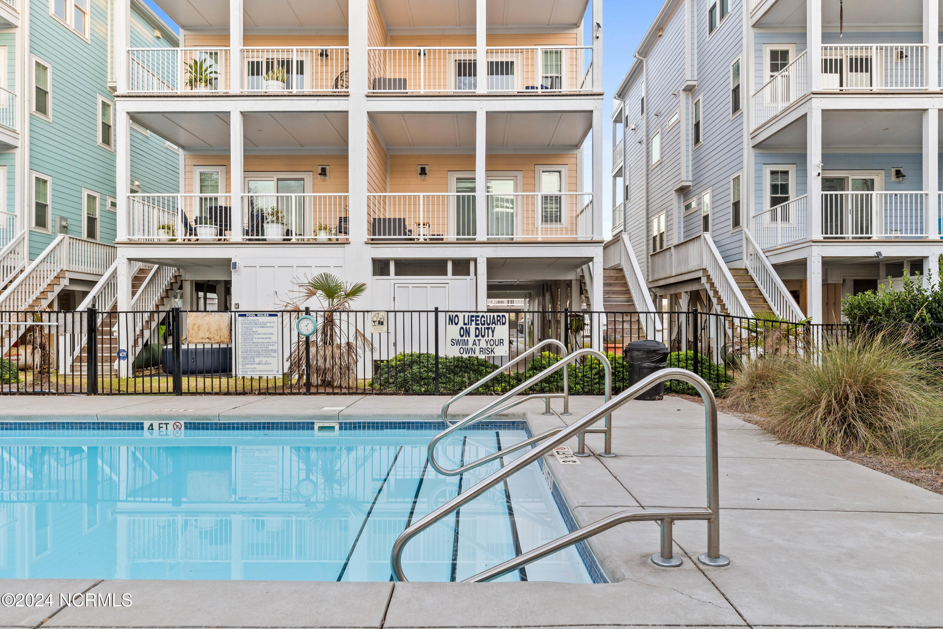 409 Carolina Beach Avenue N 2