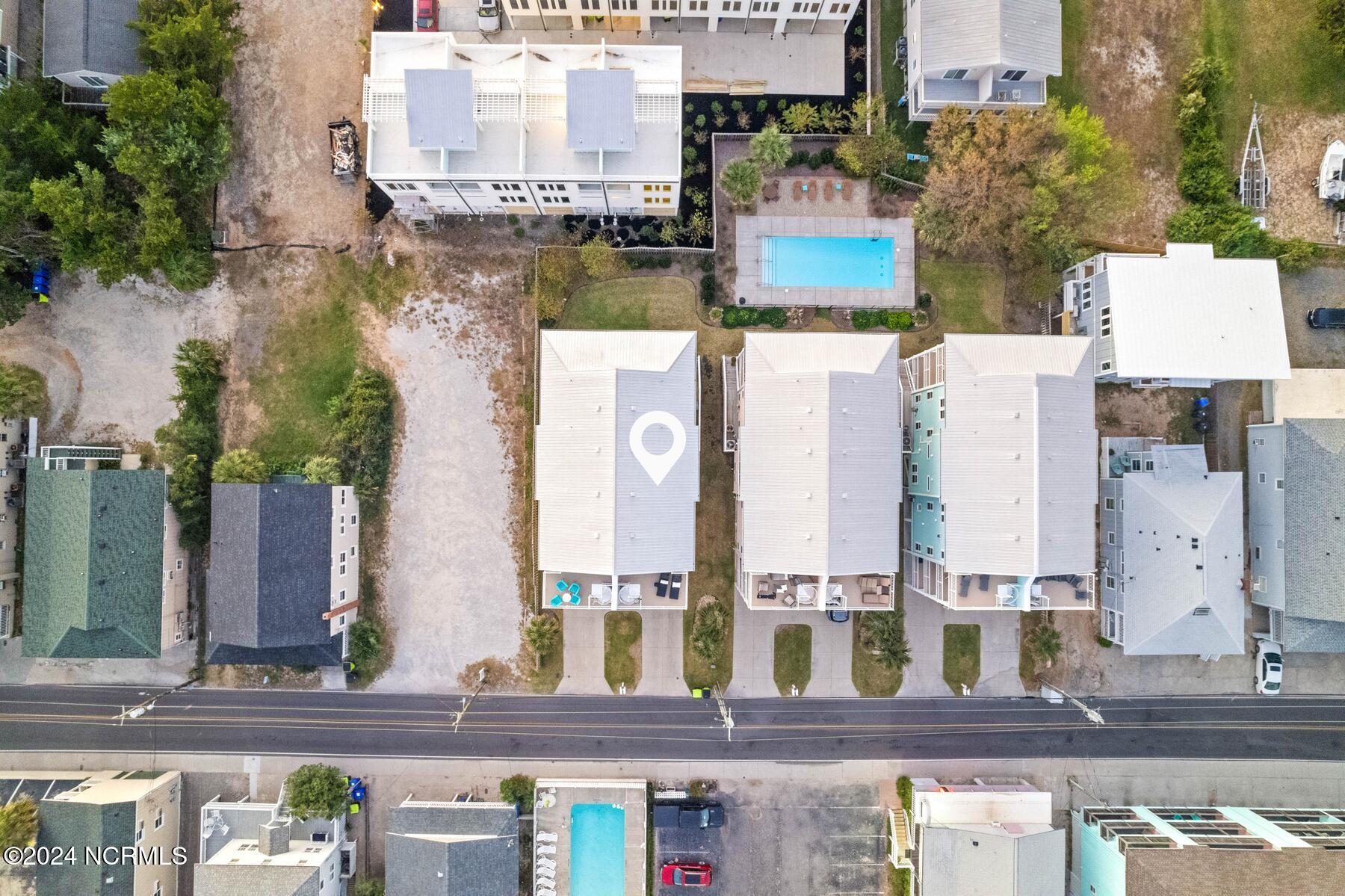 409 Carolina Beach Avenue N 2