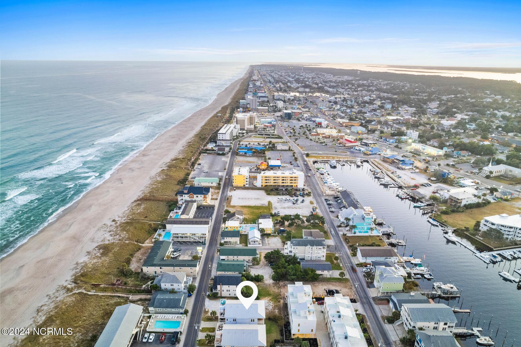 409 Carolina Beach Avenue N 2