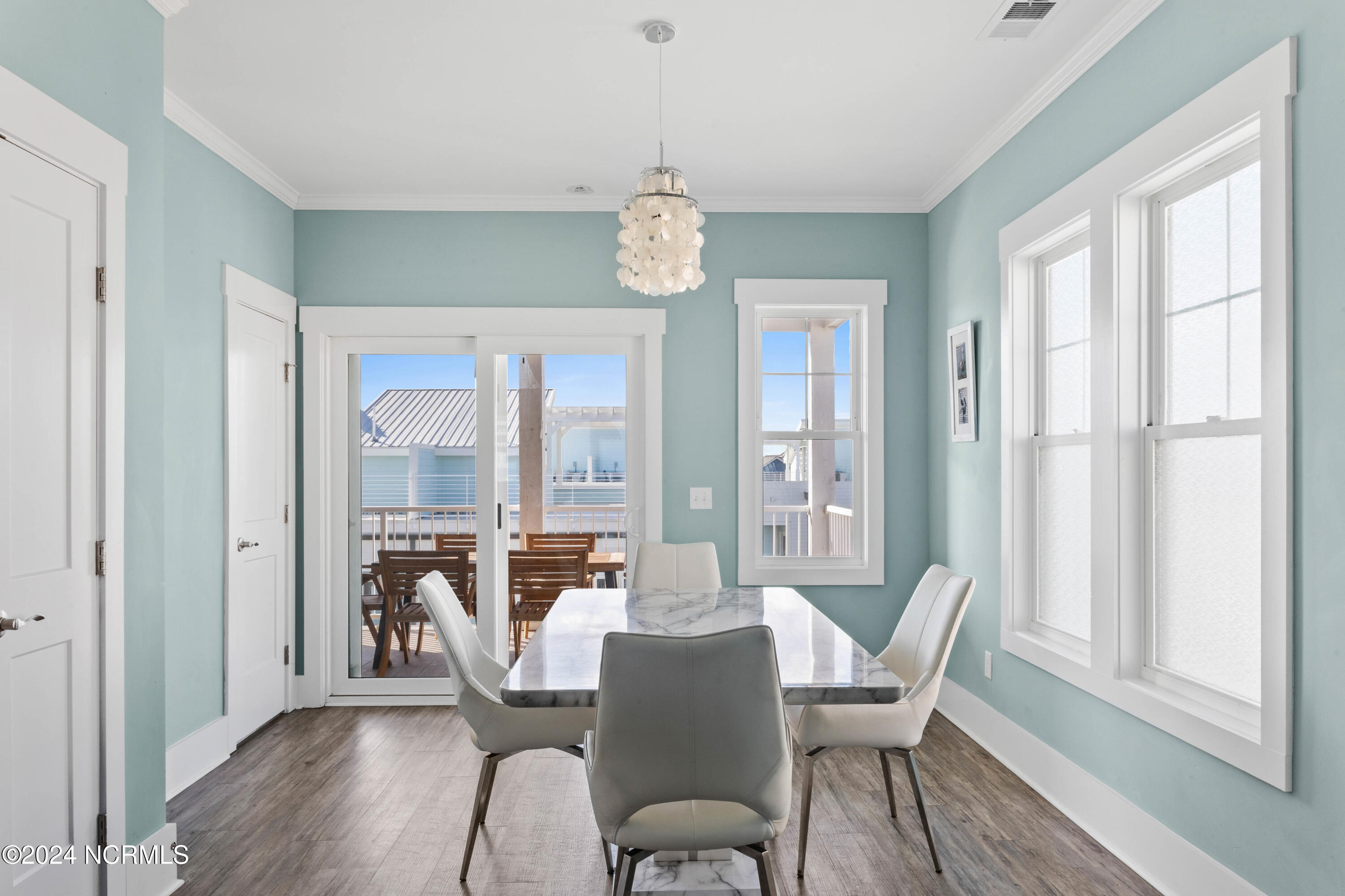 409 Carolina Beach Avenue N 2