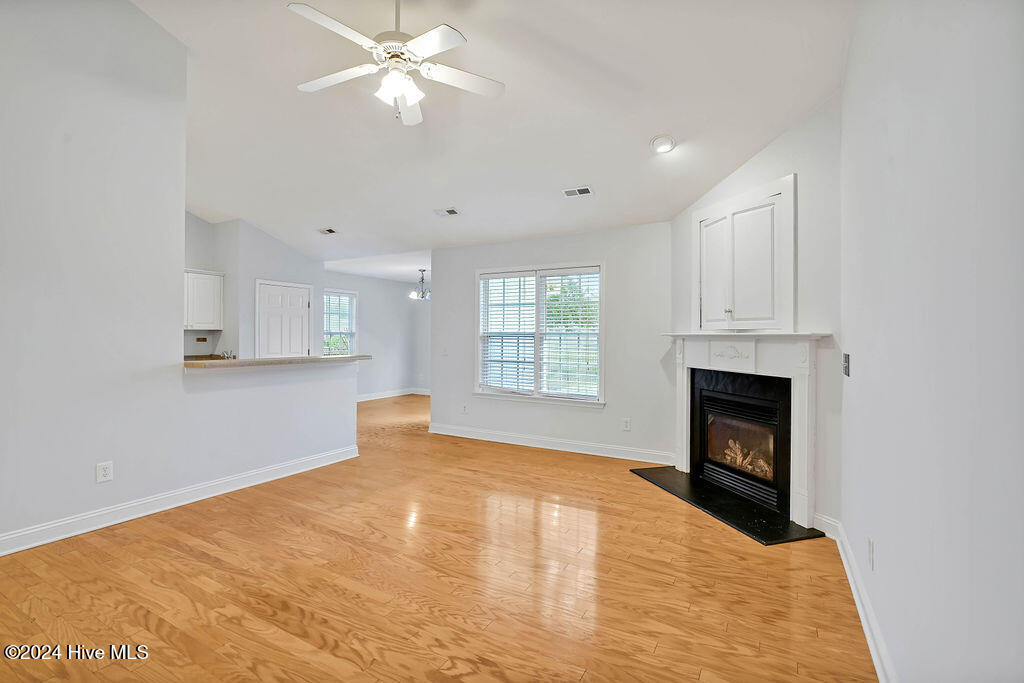 139 Woodford Road NE