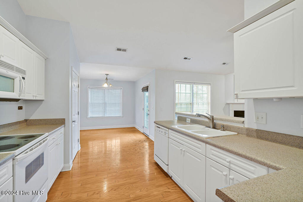 139 Woodford Road NE