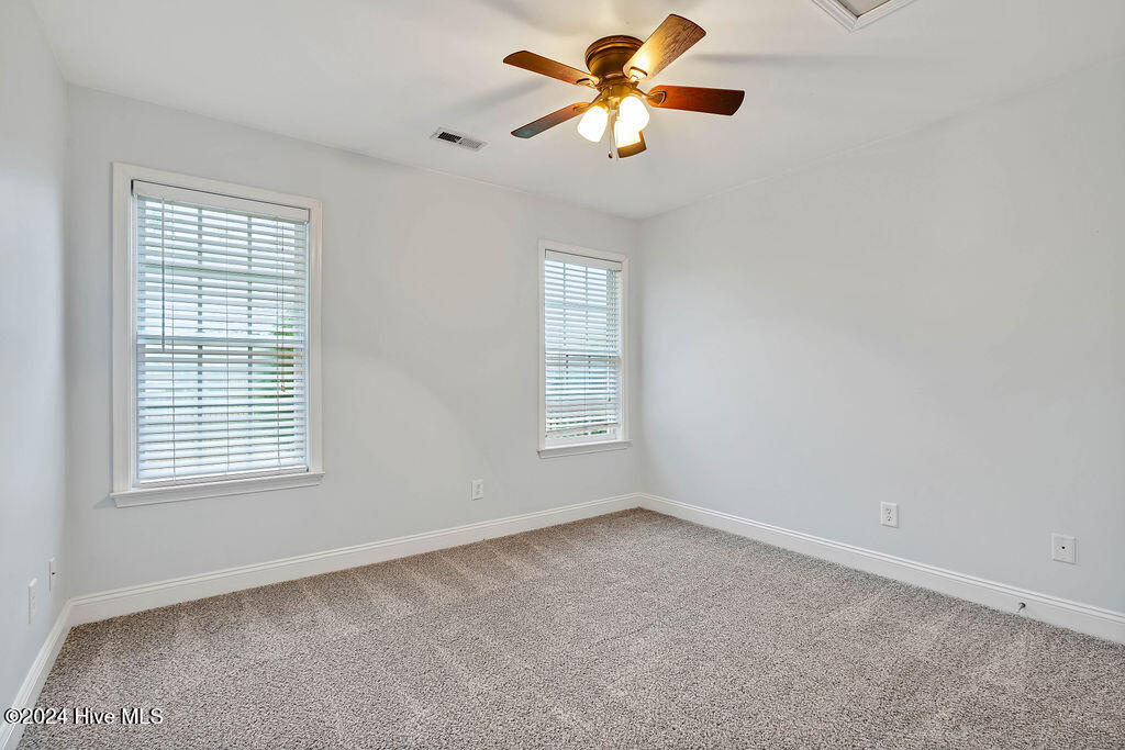 139 Woodford Road NE