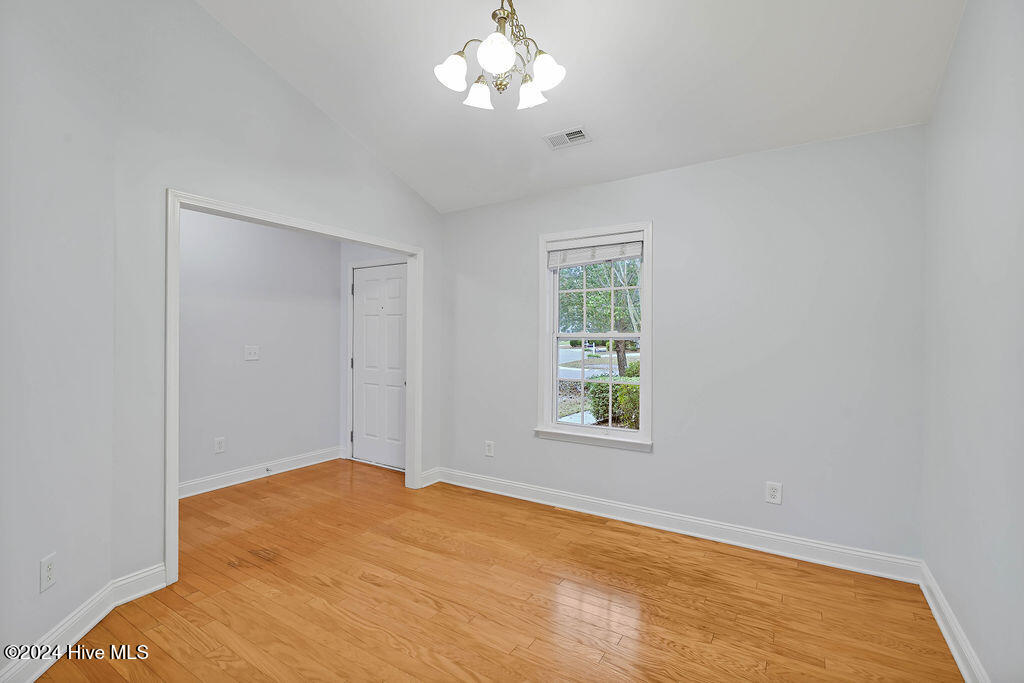 139 Woodford Road NE