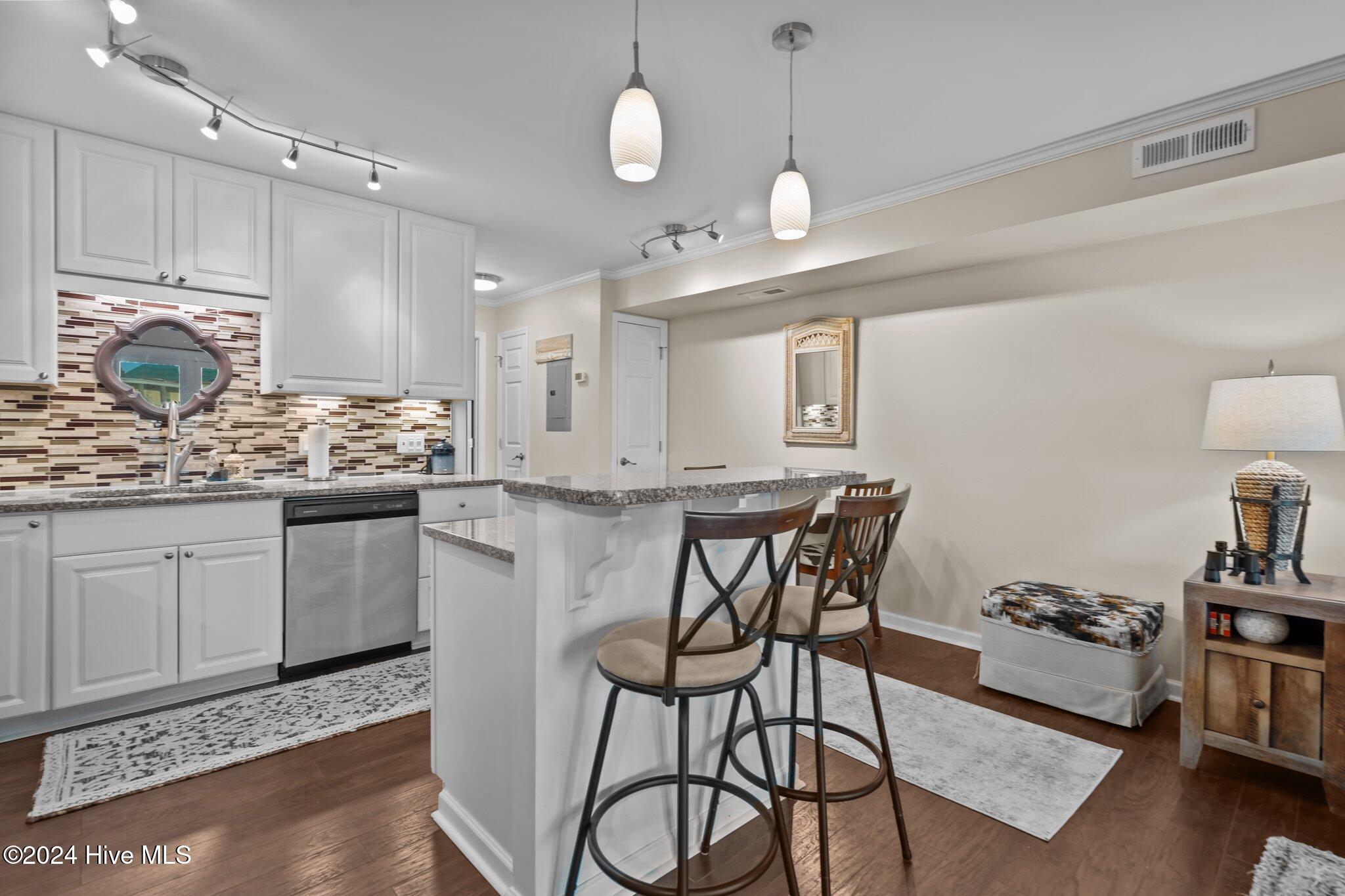 1801 Canal Drive, Unit B14