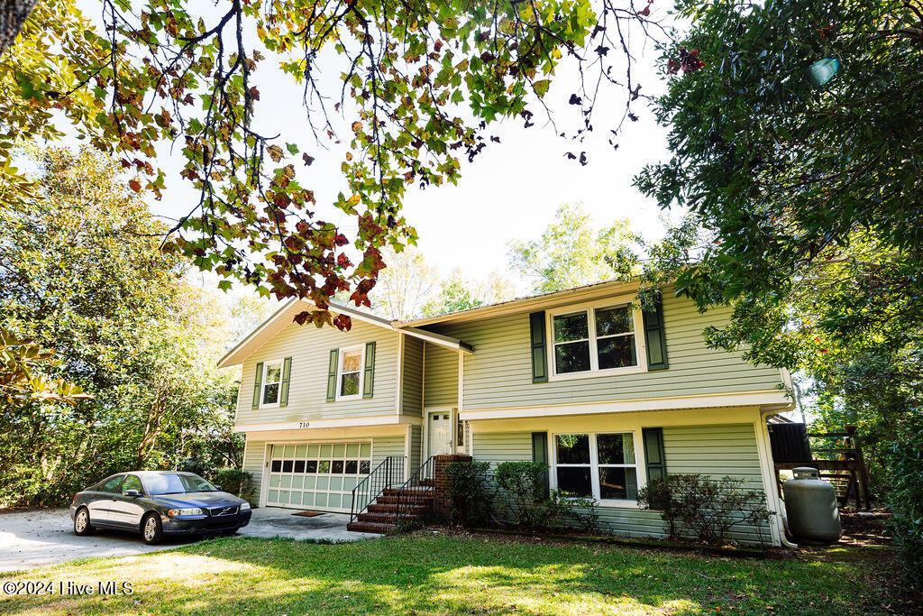 710 Bayshore Drive