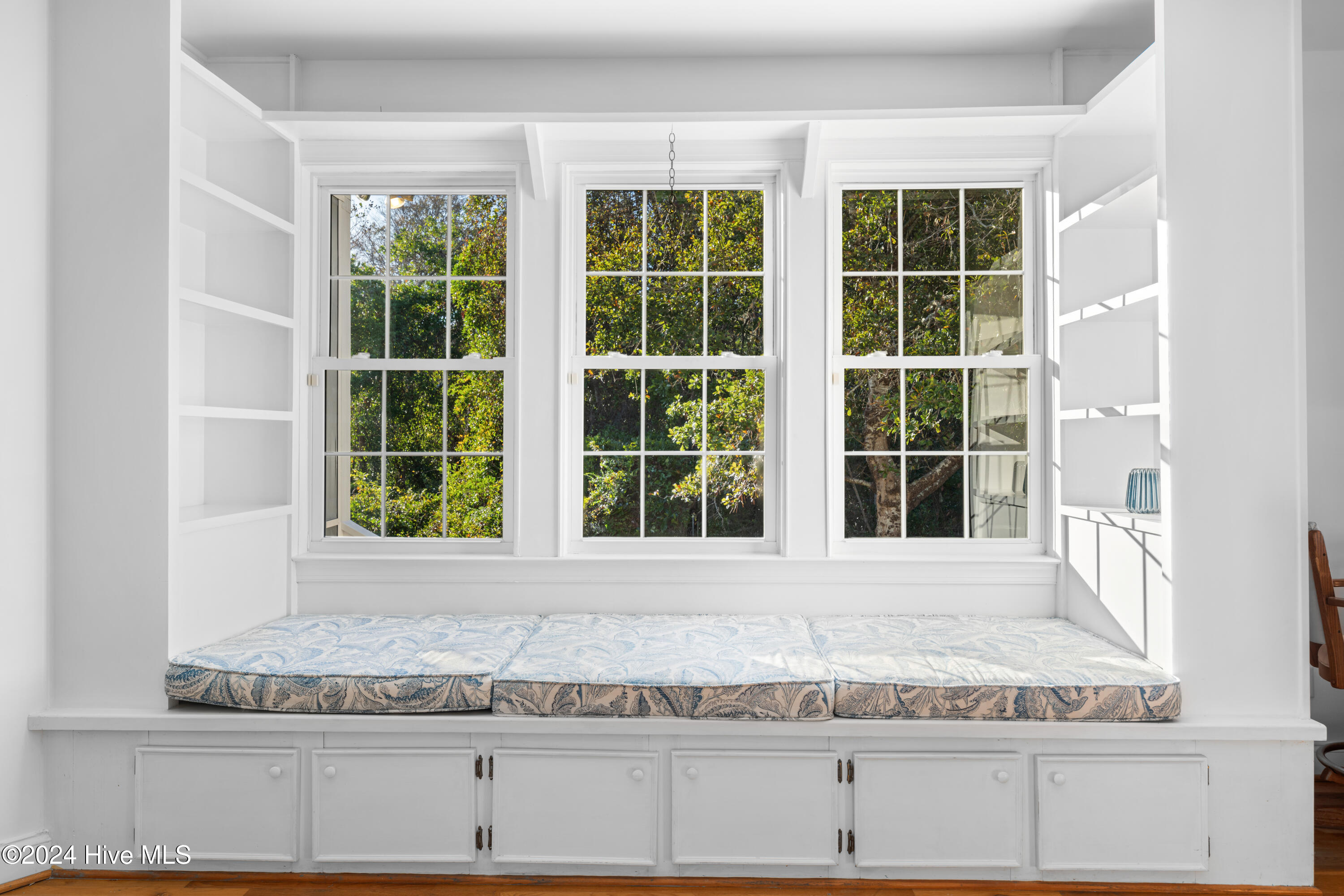 123 Lighthouse Drive