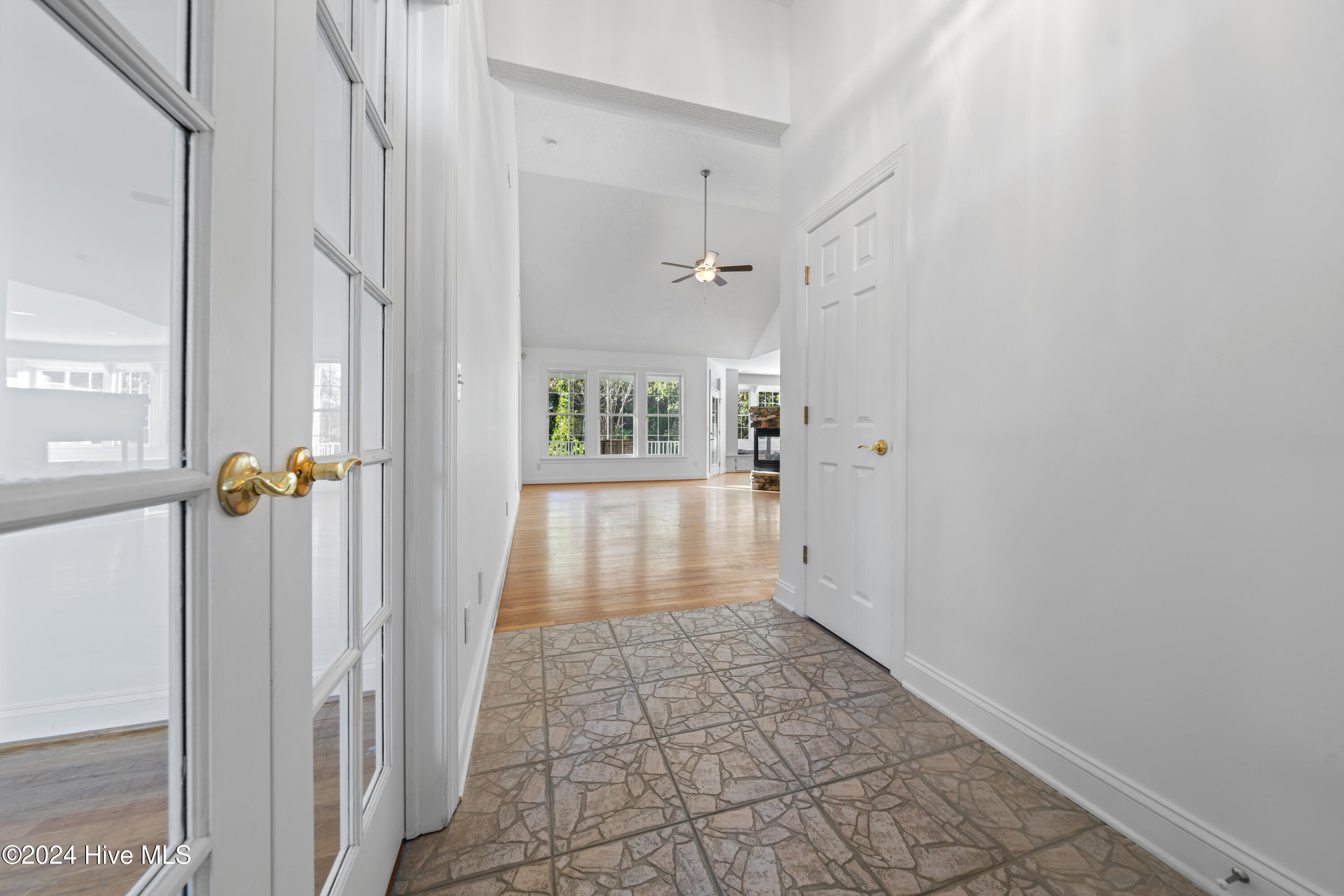 123 Lighthouse Drive