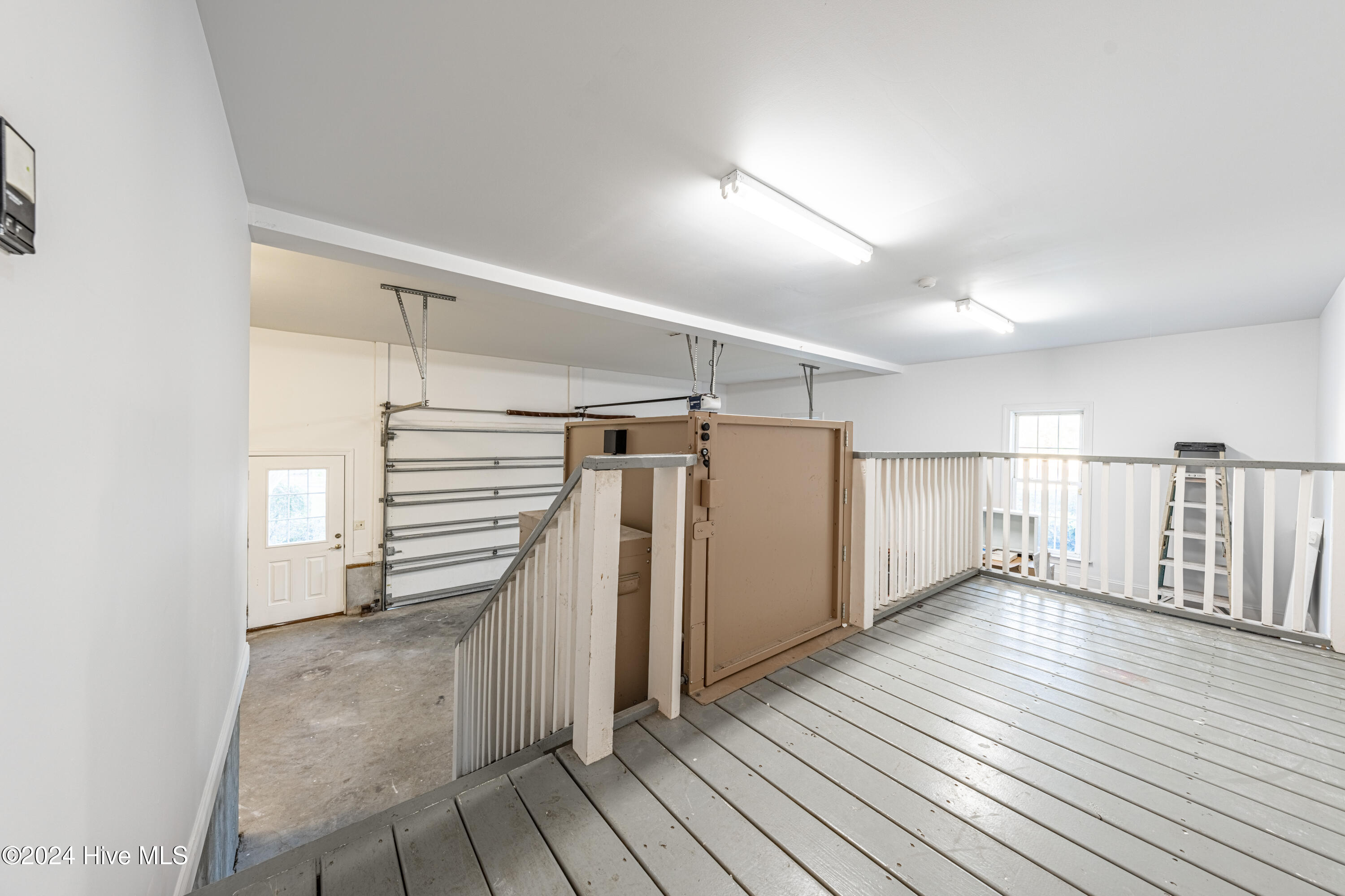 123 Lighthouse Drive