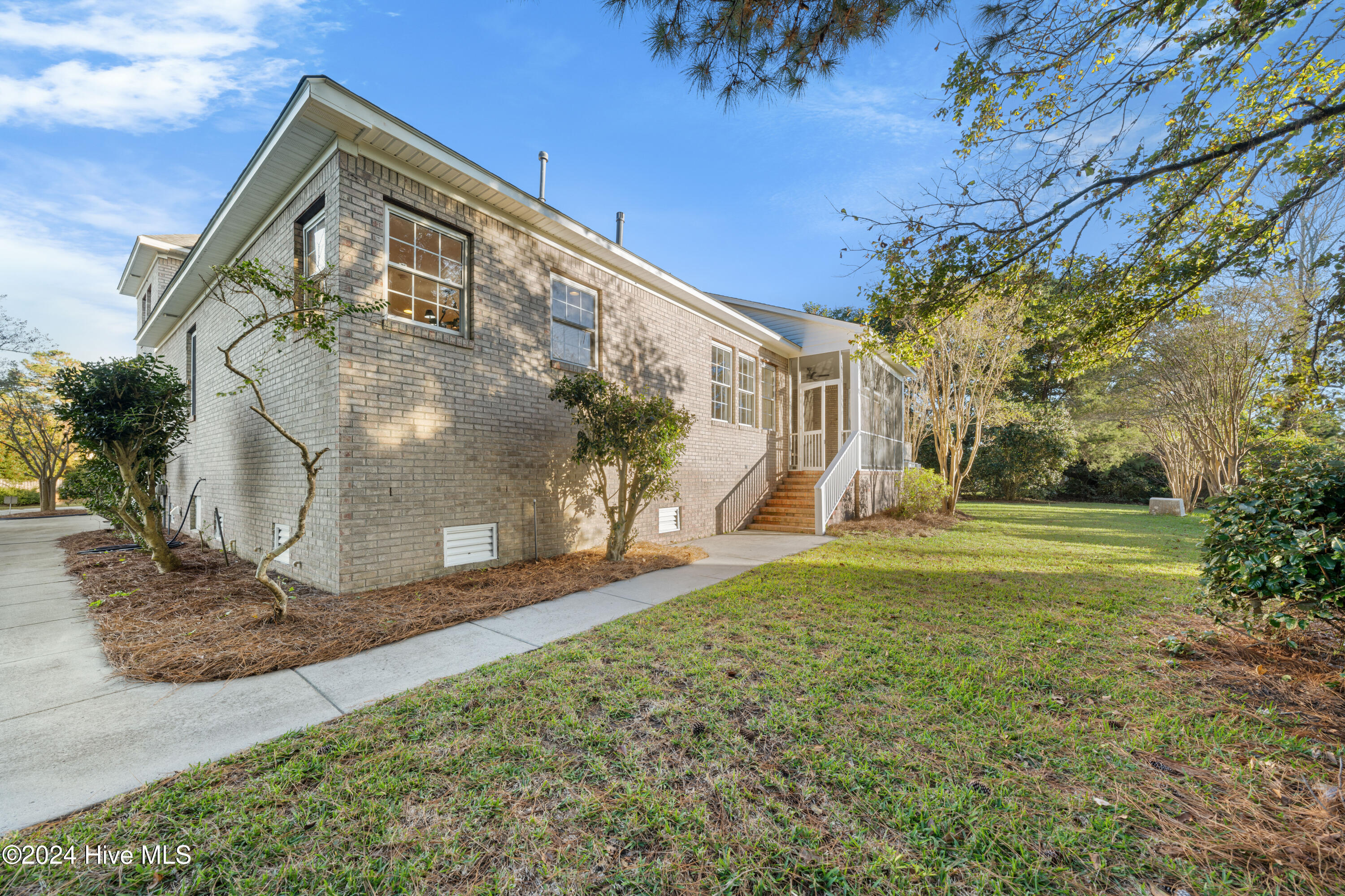 123 Lighthouse Drive