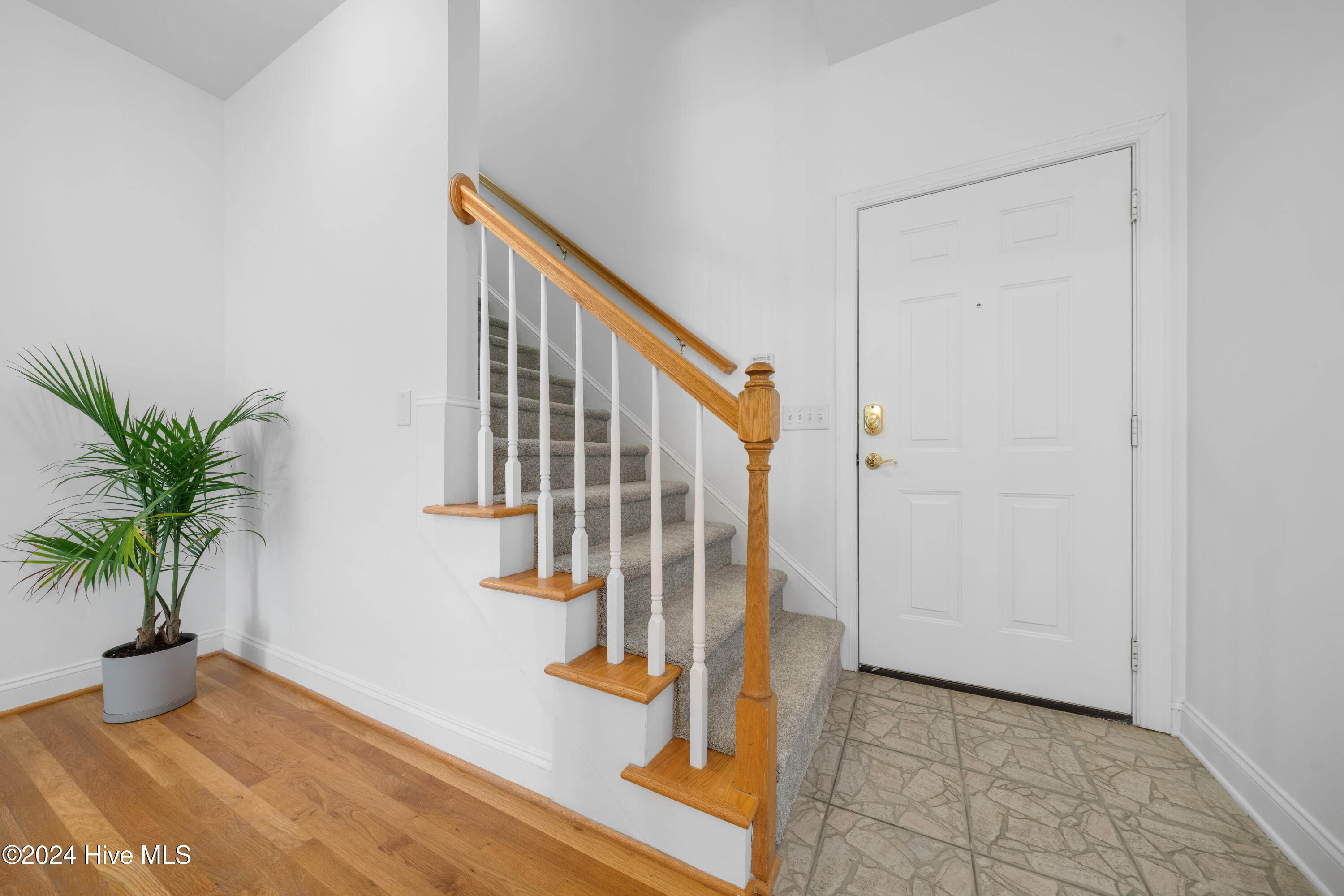 123 Lighthouse Drive