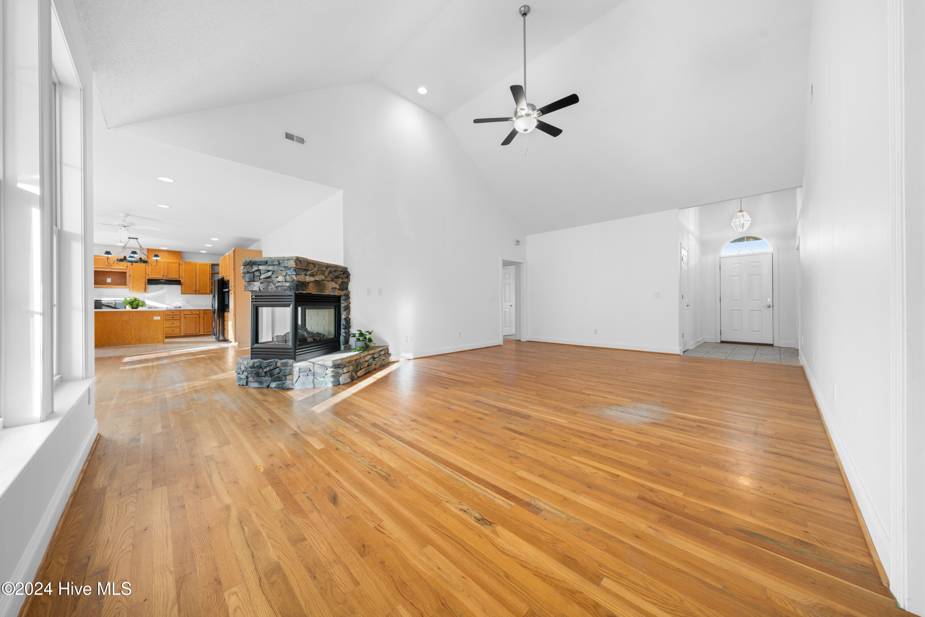 123 Lighthouse Drive