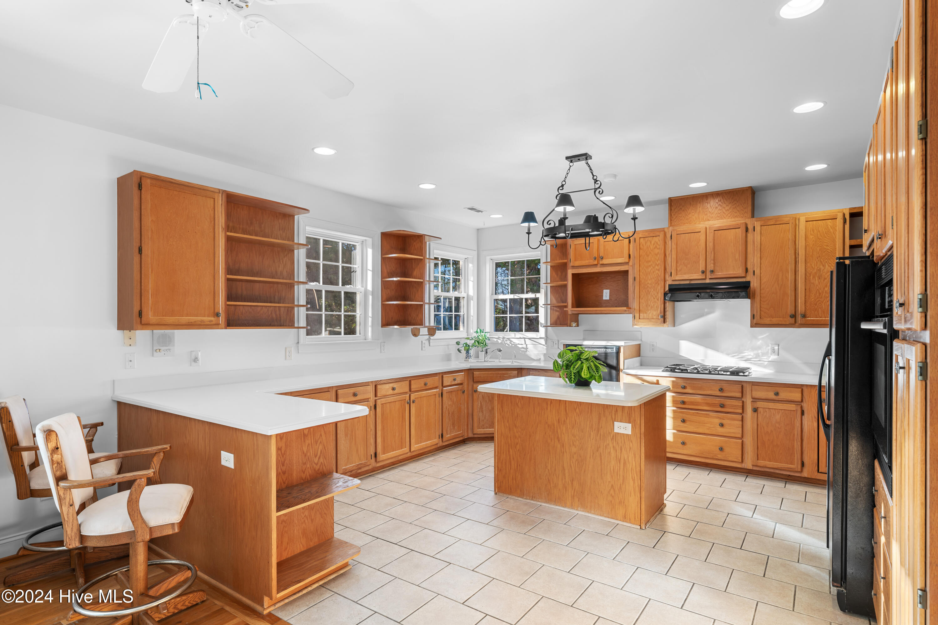 123 Lighthouse Drive