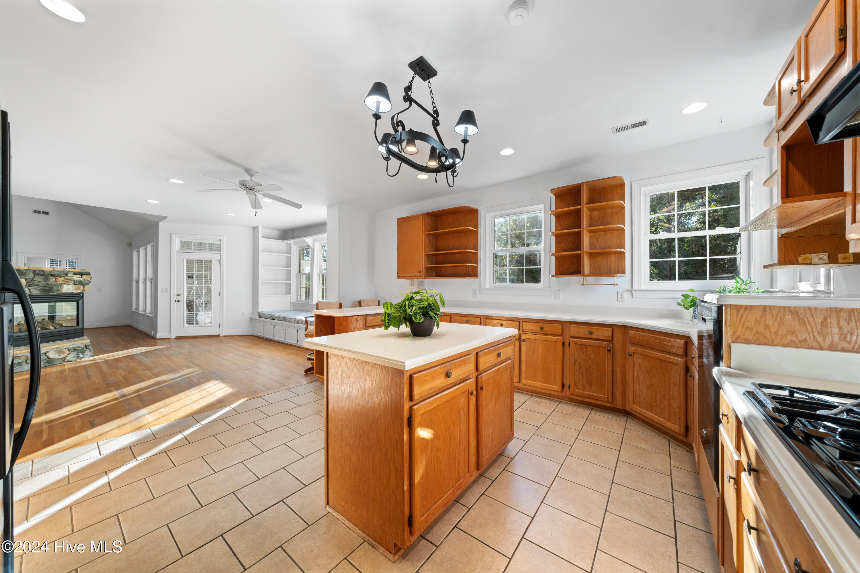 123 Lighthouse Drive