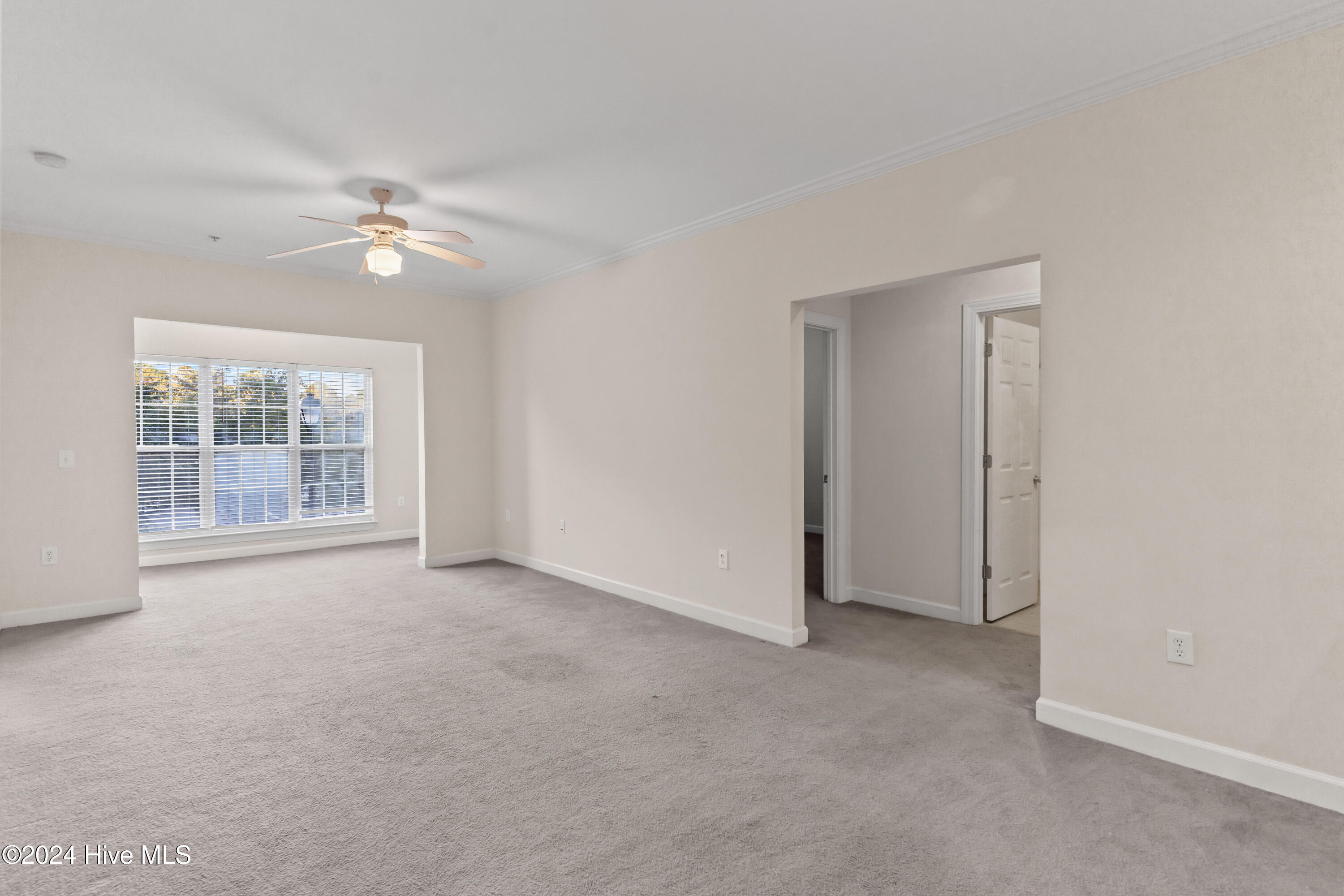 2808 Bloomfield Lane Unit 207