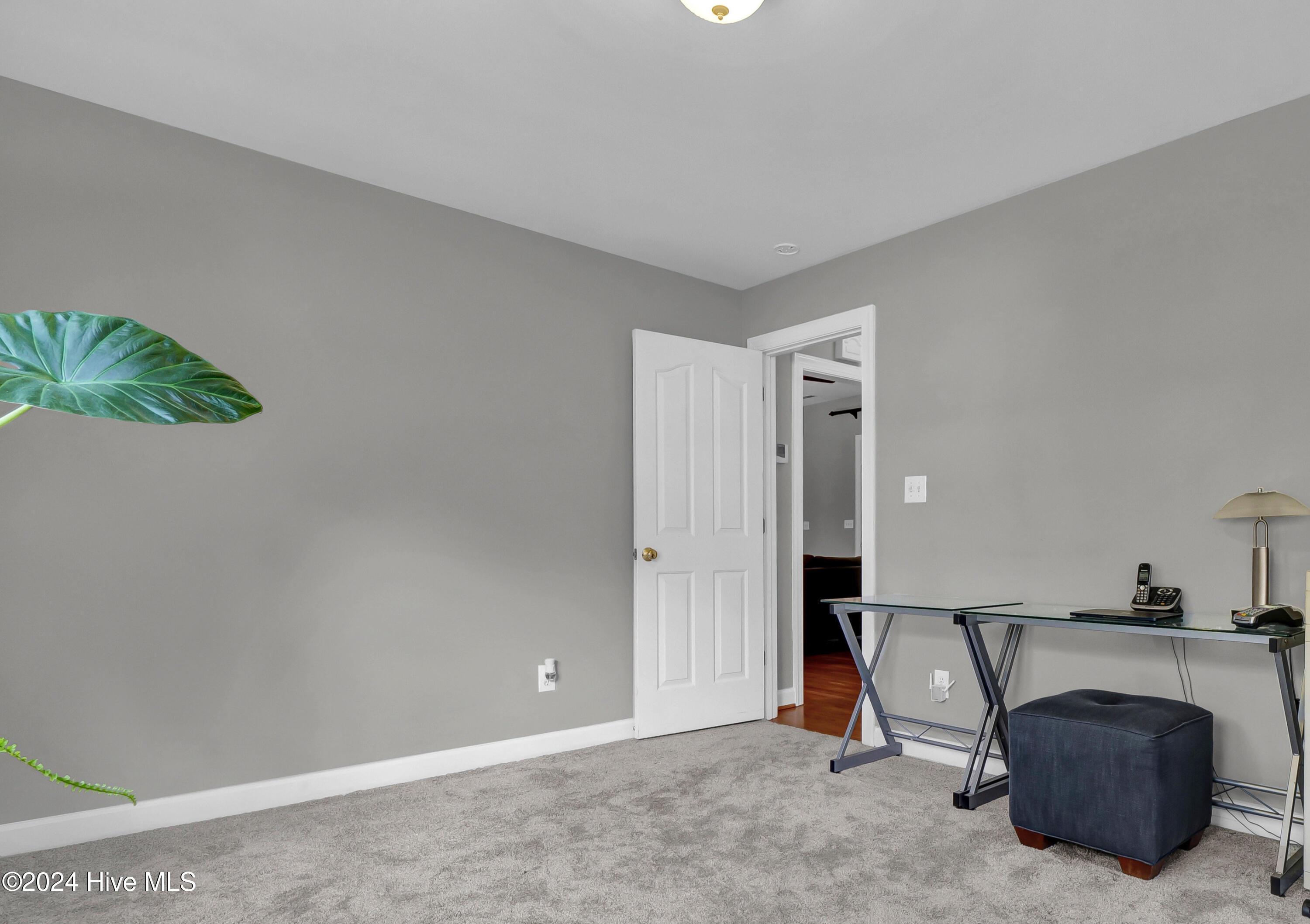 4217 Cravens Point Road