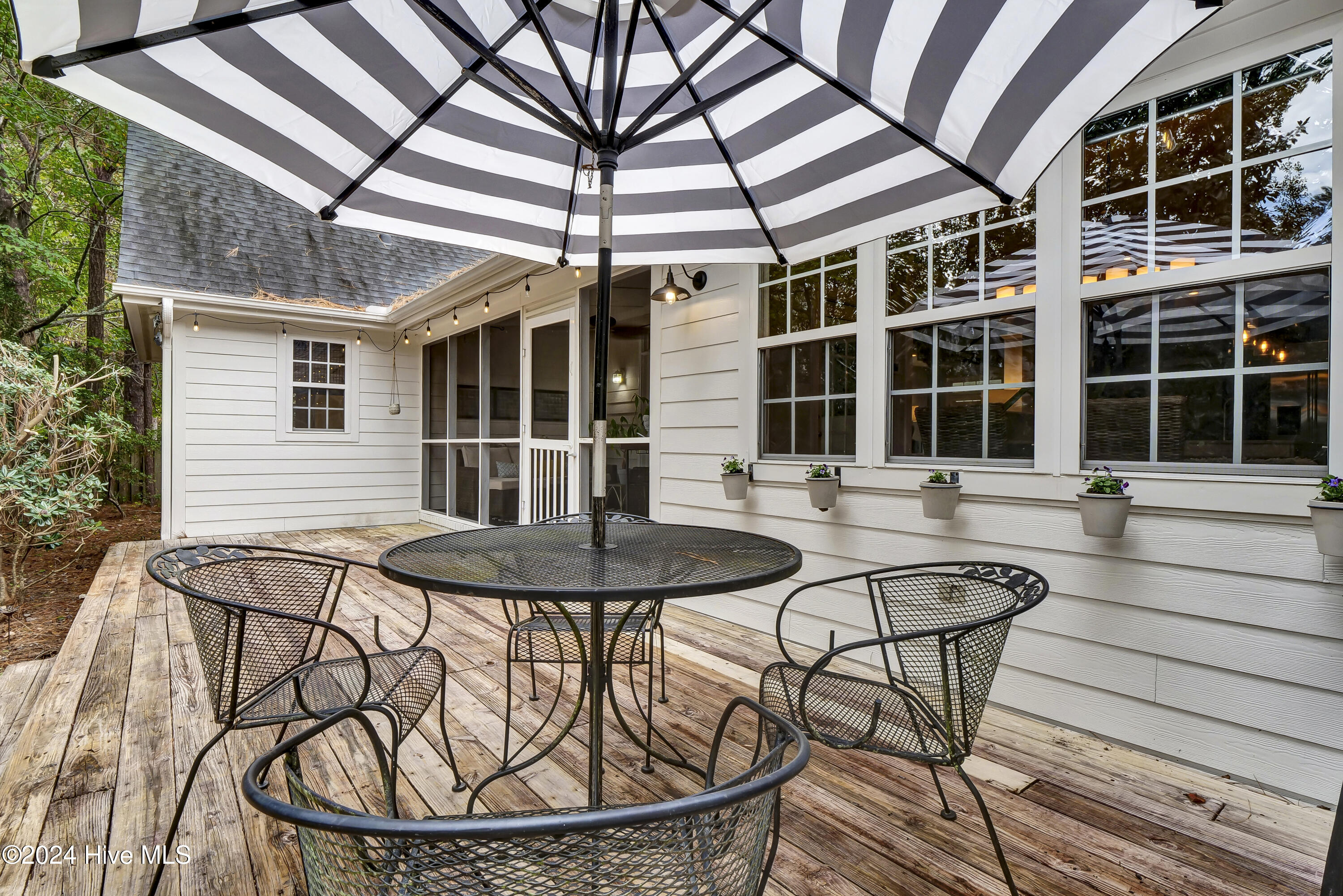 4217 Cravens Point Road