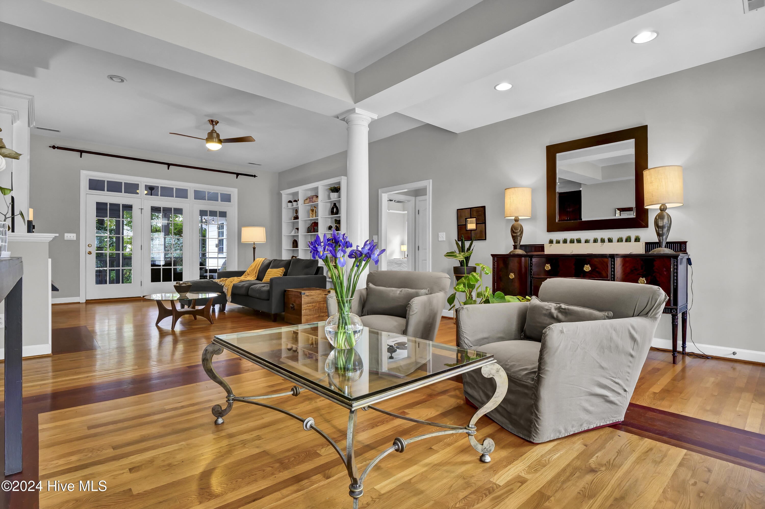 4217 Cravens Point Road