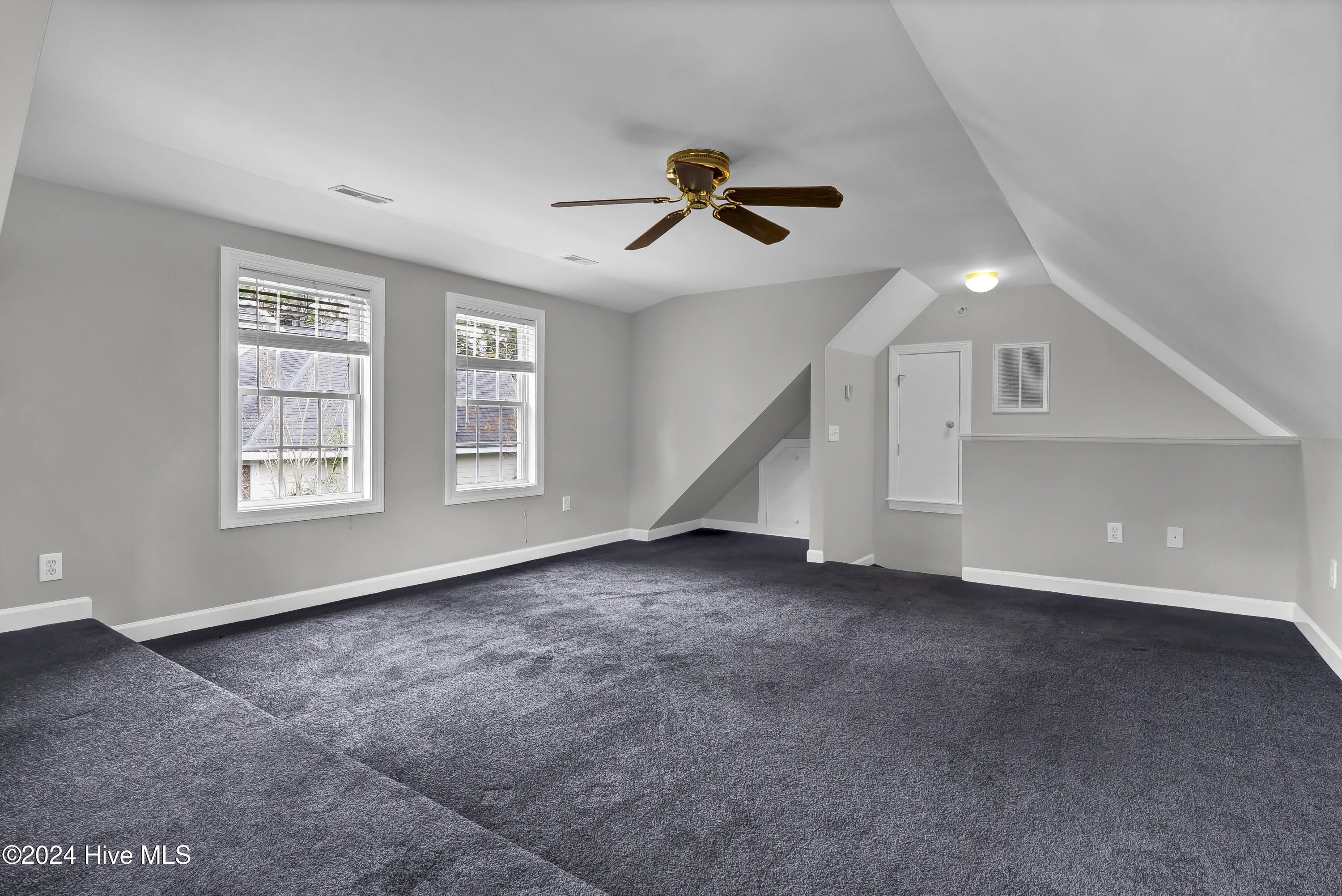 4217 Cravens Point Road