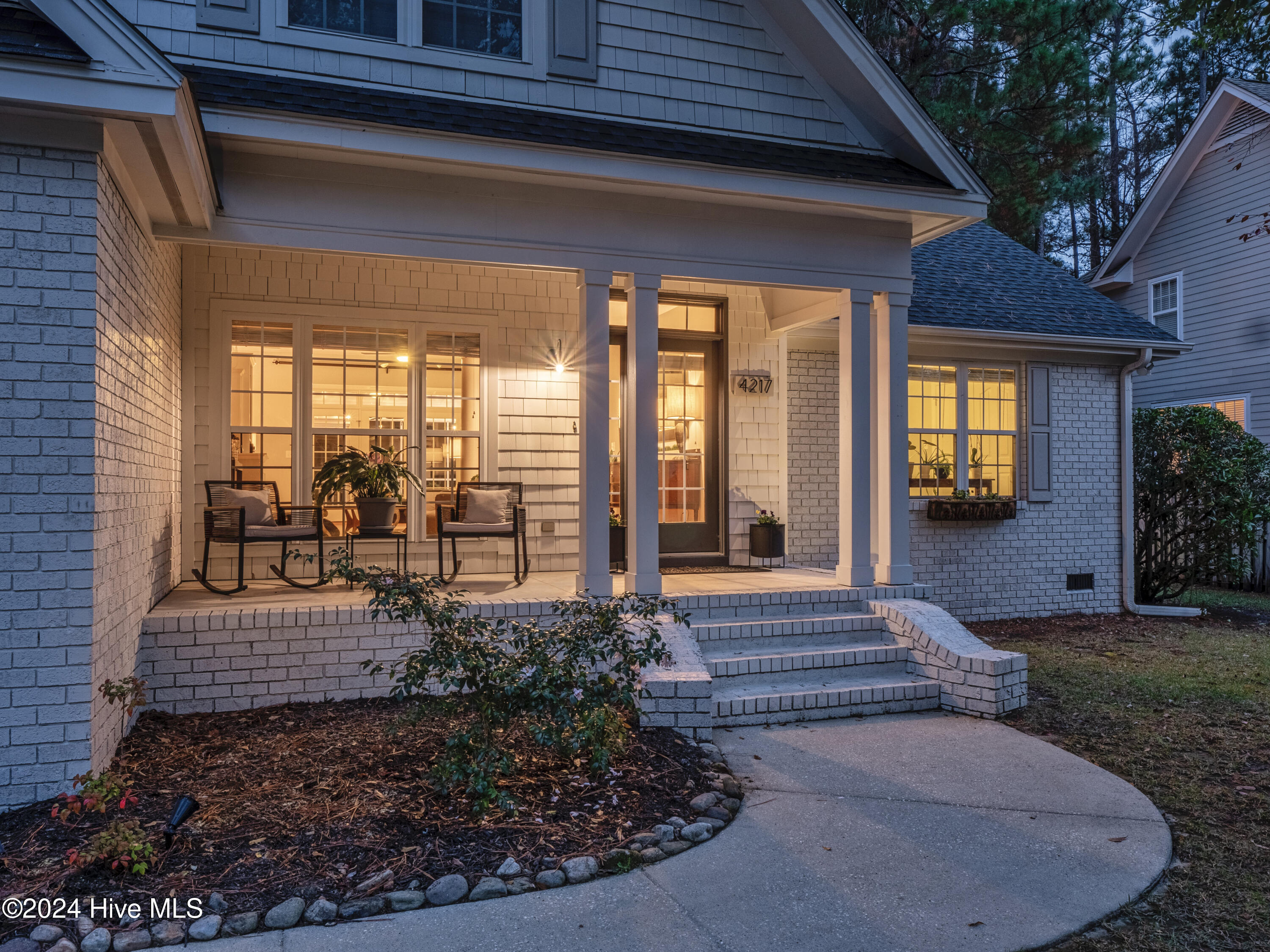 4217 Cravens Point Road