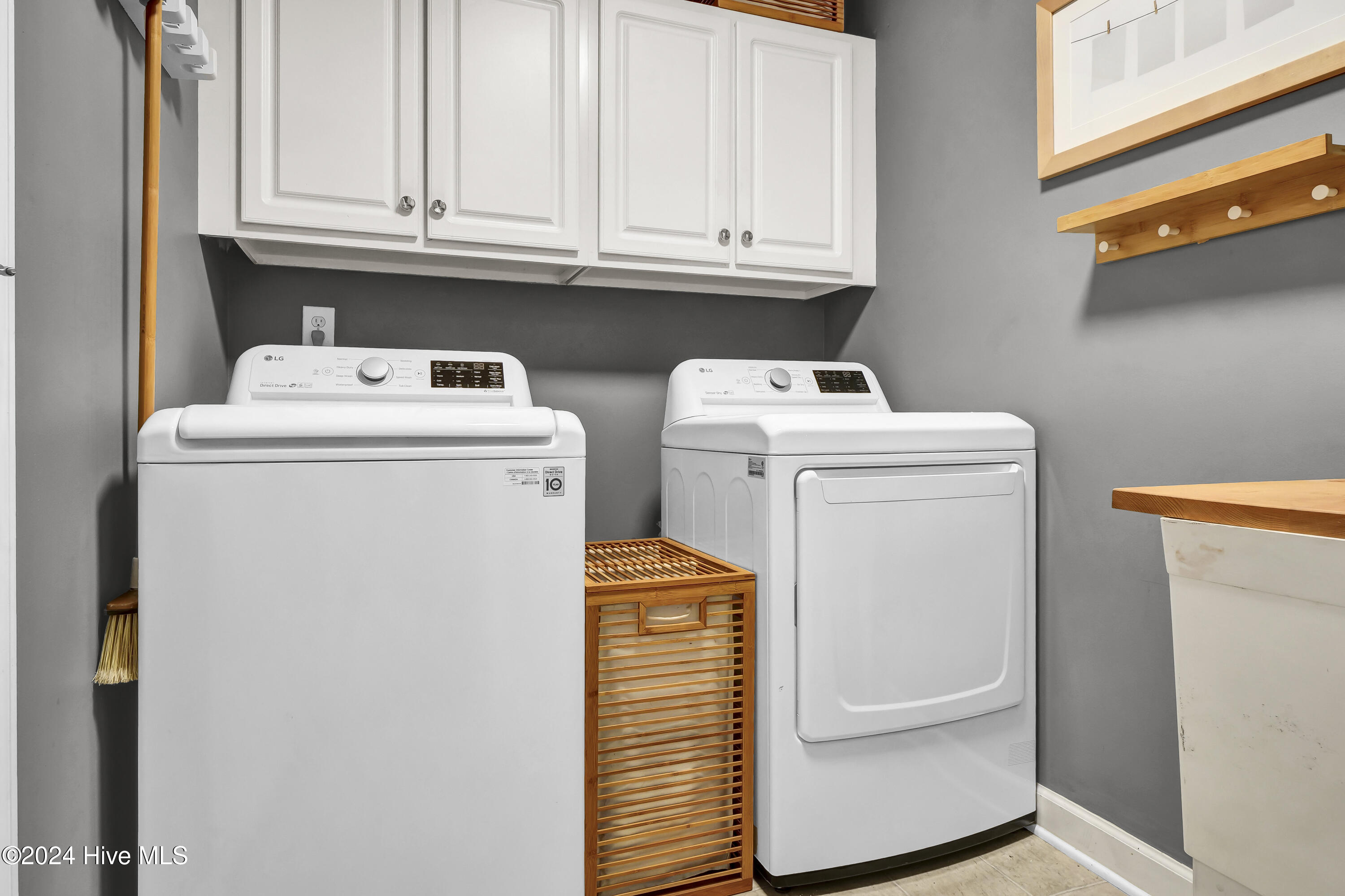 4217 Cravens Point Road