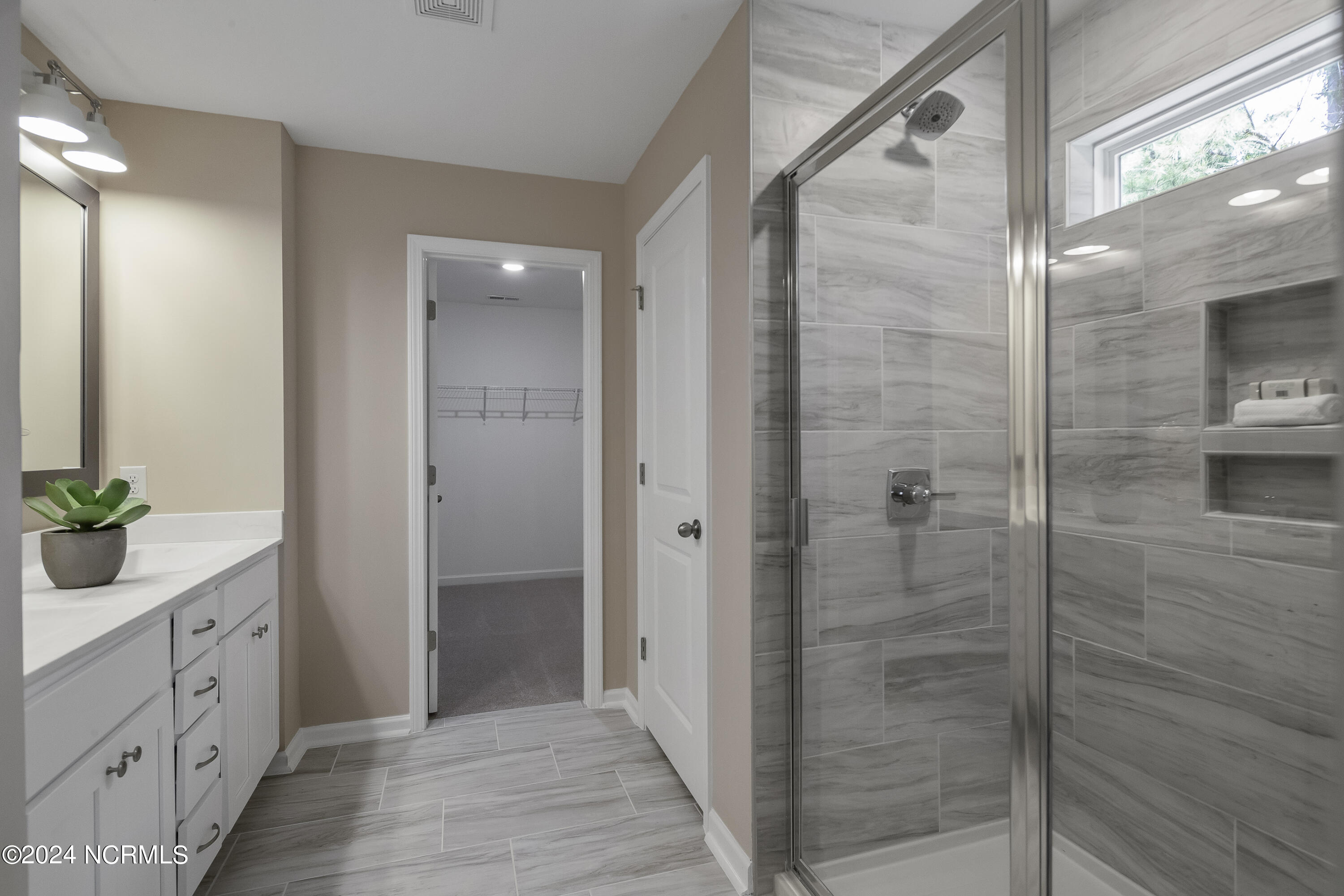 1096 Ben Thomas Dr Ne, #12