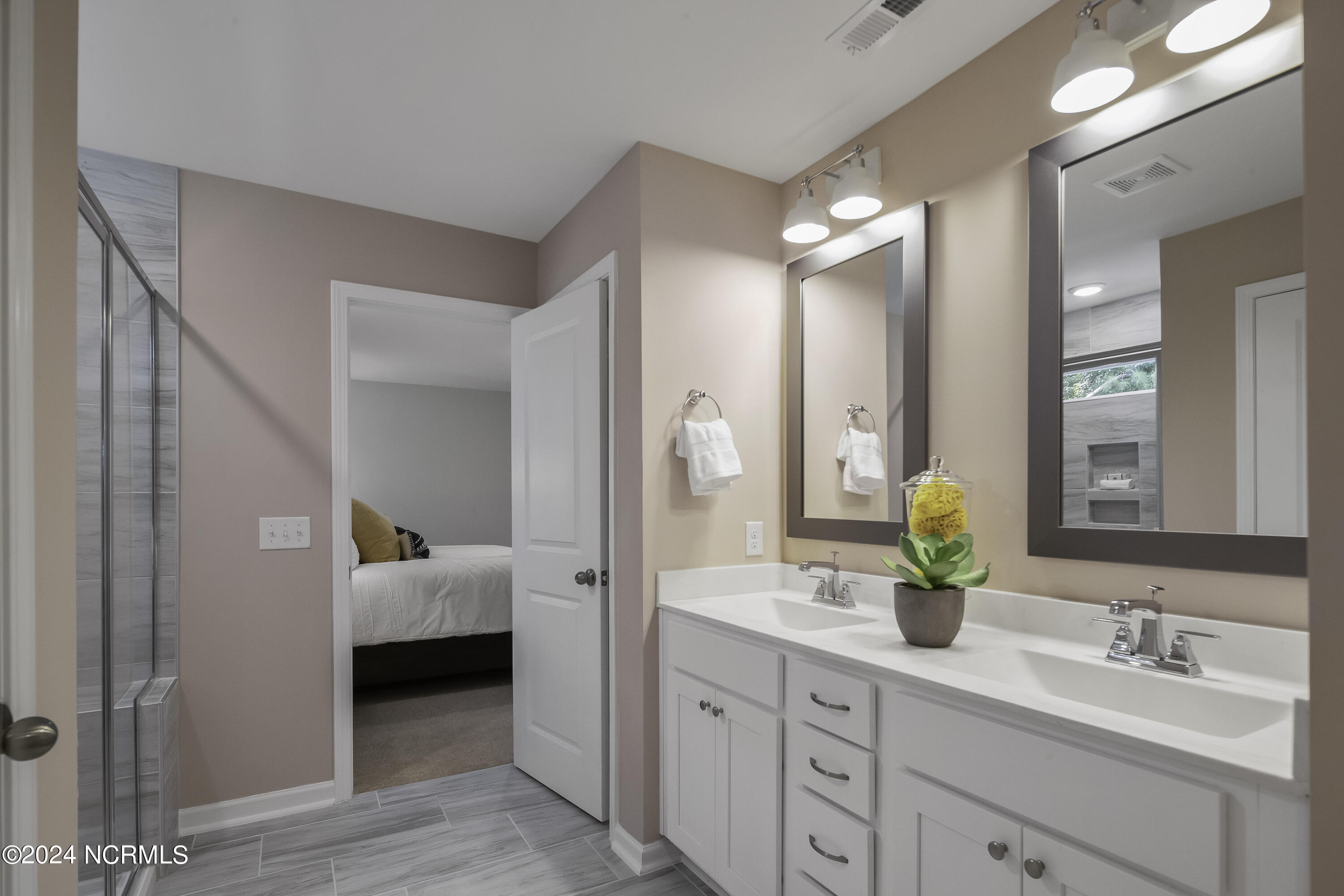 1096 Ben Thomas Dr Ne, #12