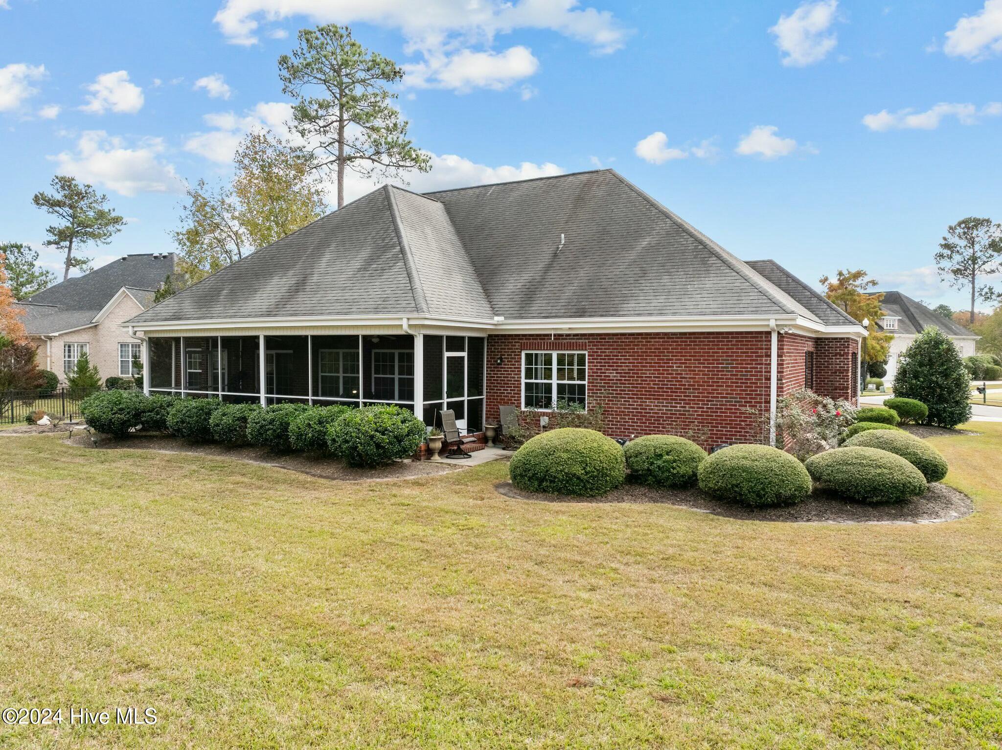 1028 West Cove Loop