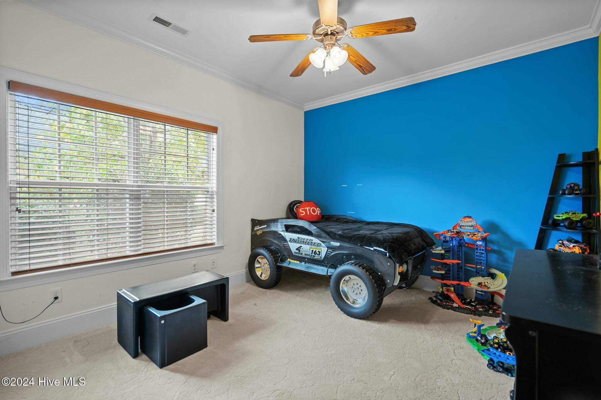 1028 West Cove Loop