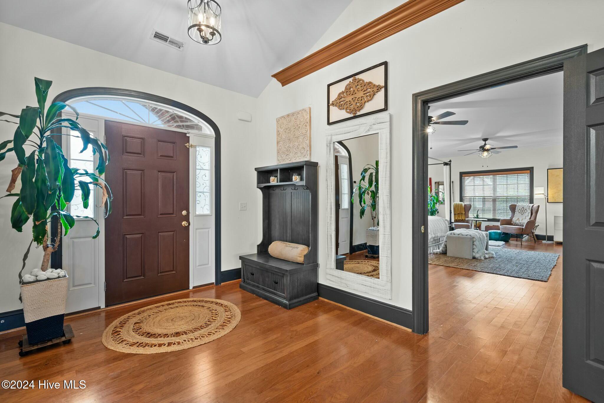 1028 West Cove Loop