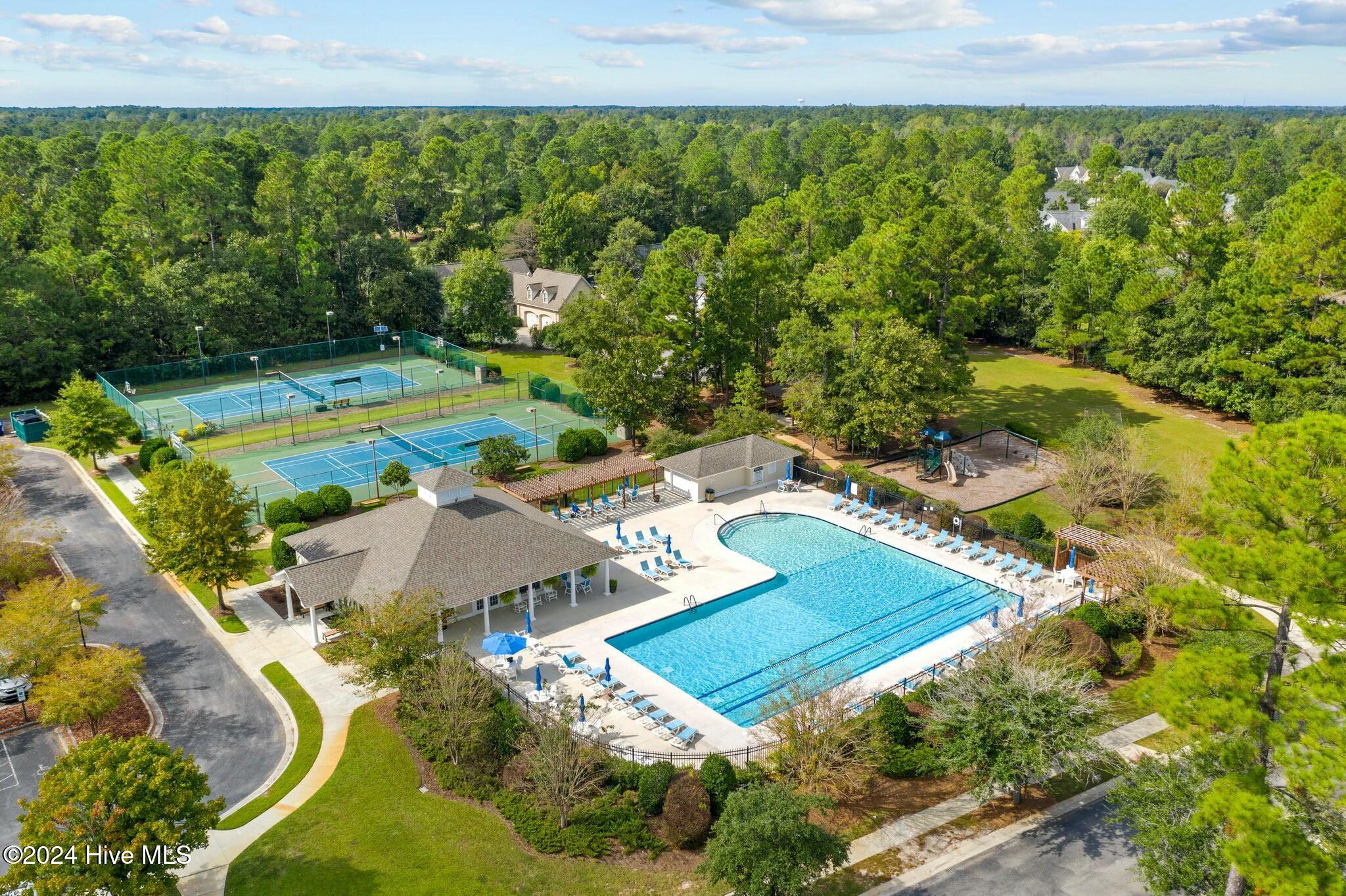 1028 West Cove Loop