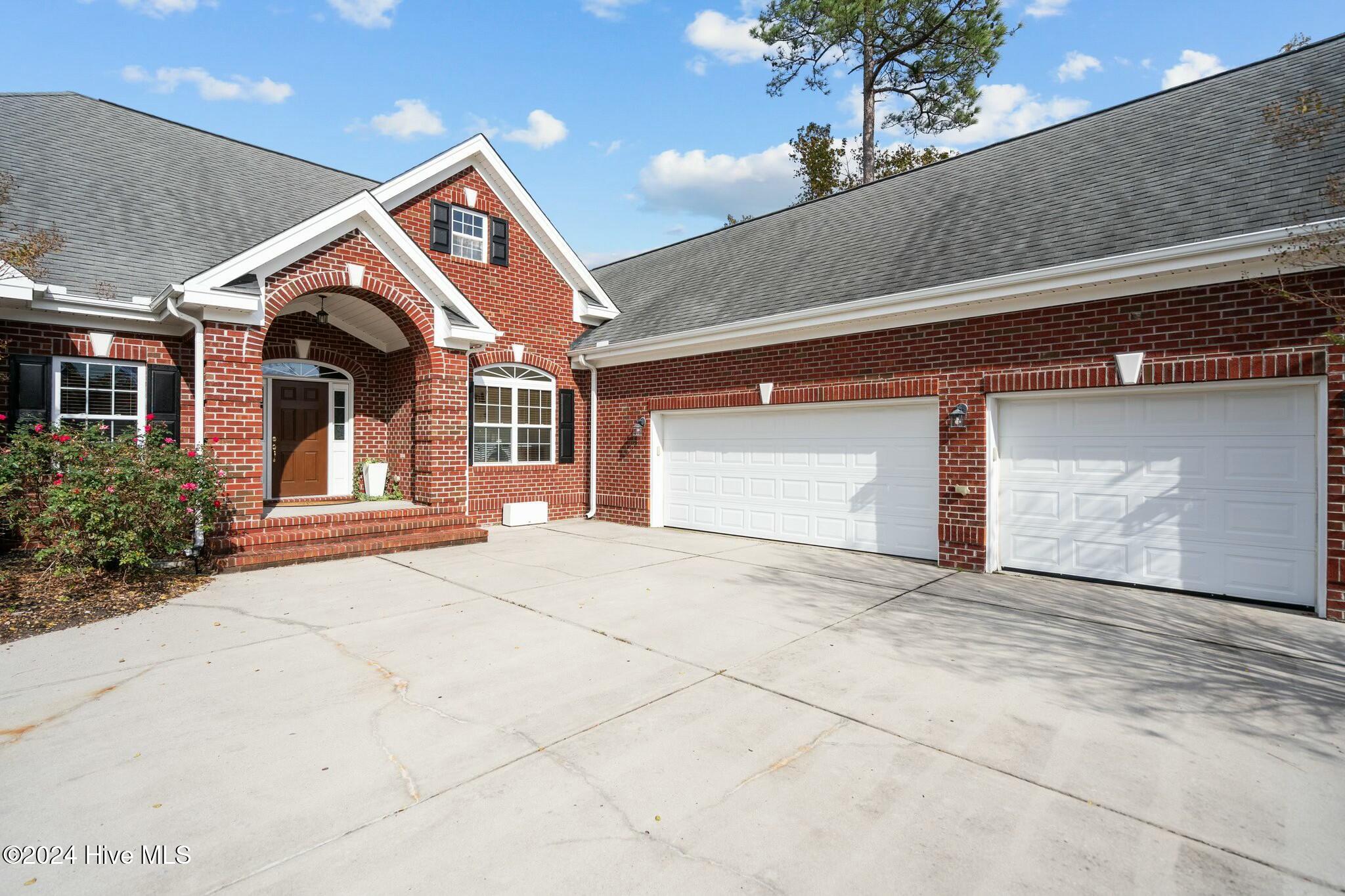 1028 West Cove Loop