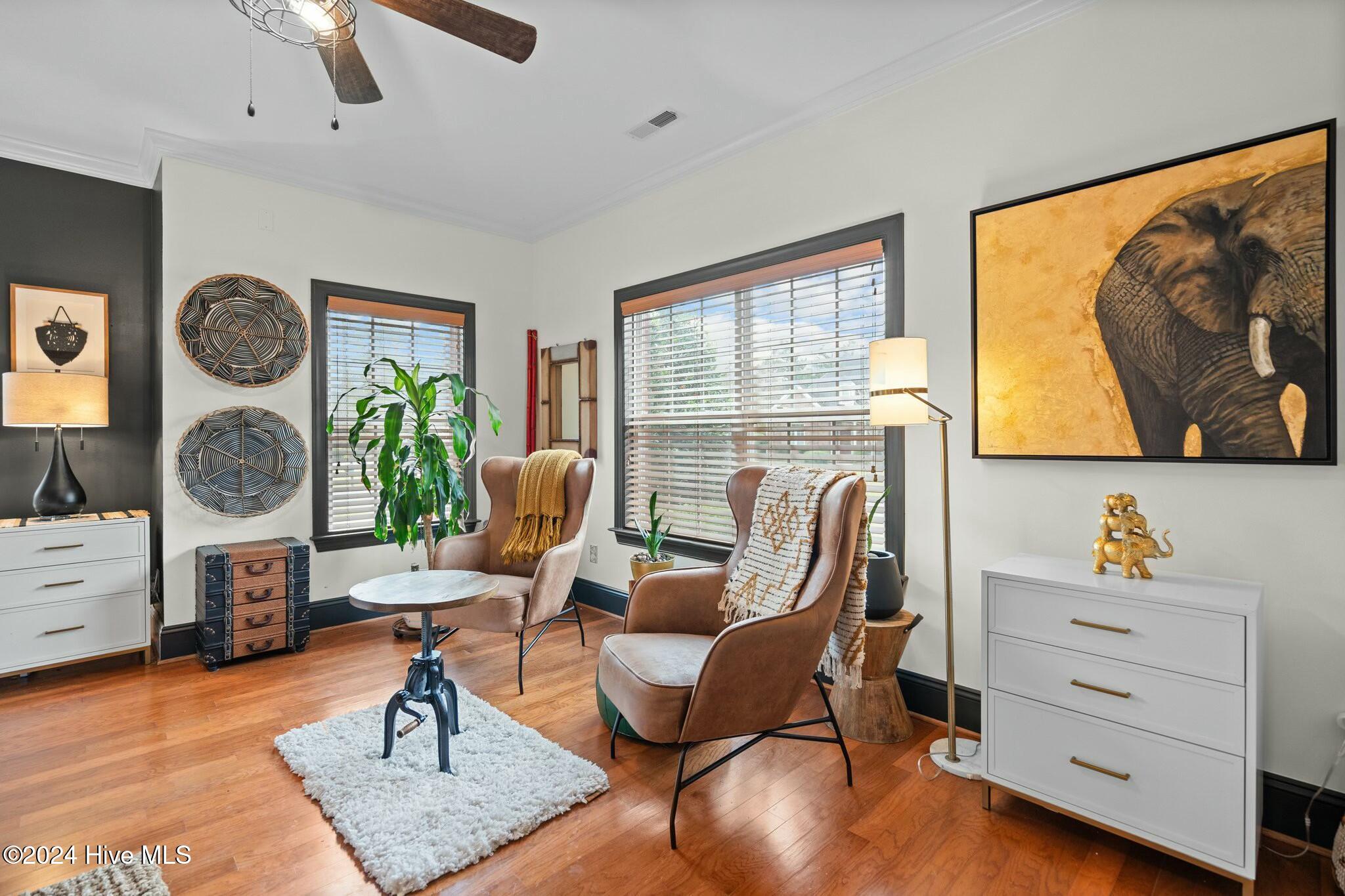 1028 West Cove Loop