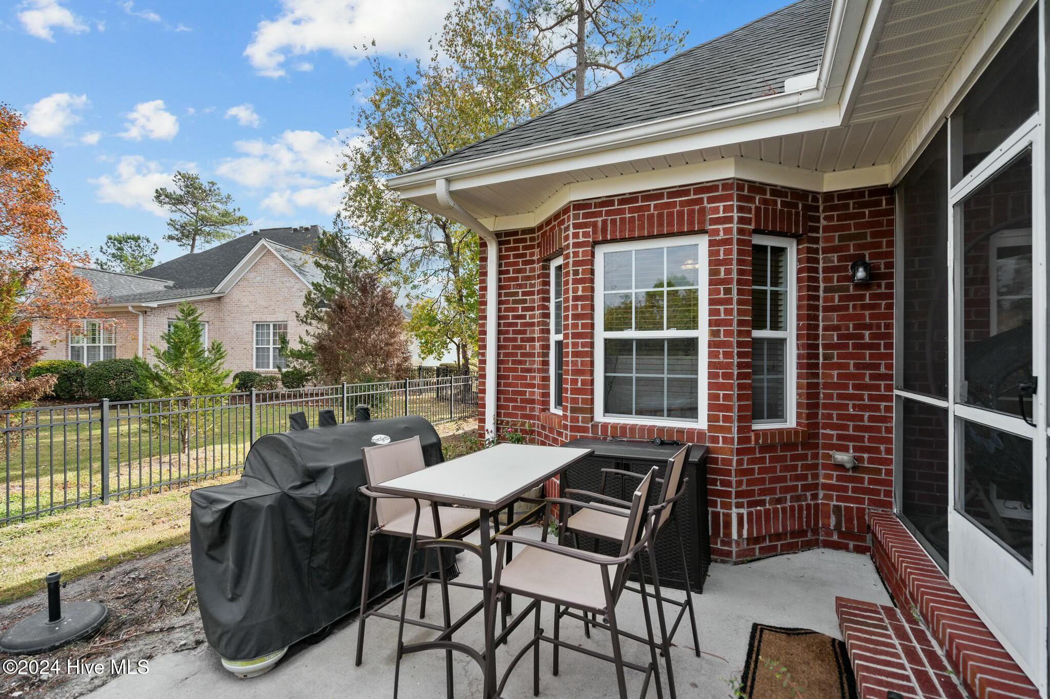 1028 West Cove Loop