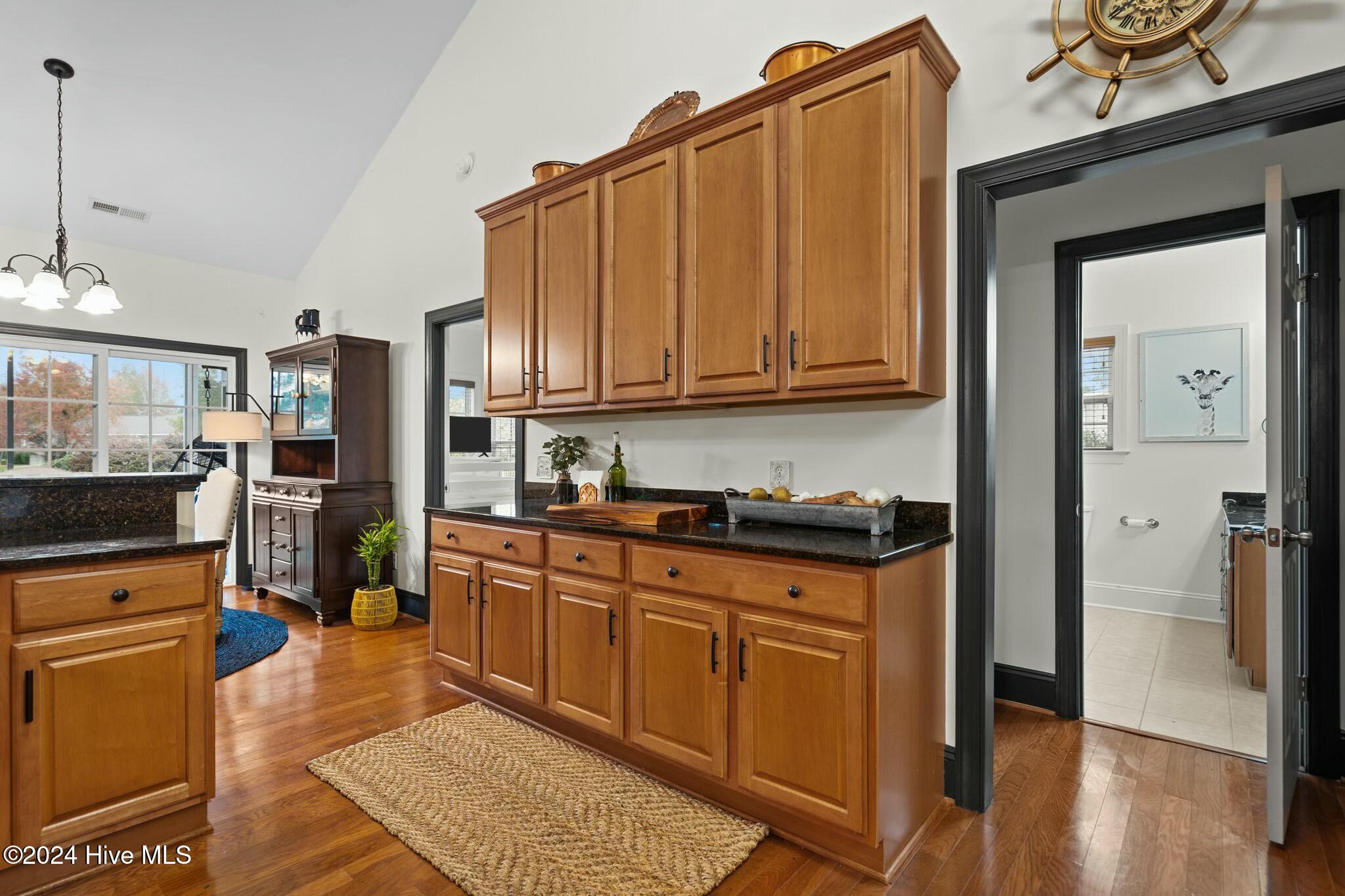 1028 West Cove Loop