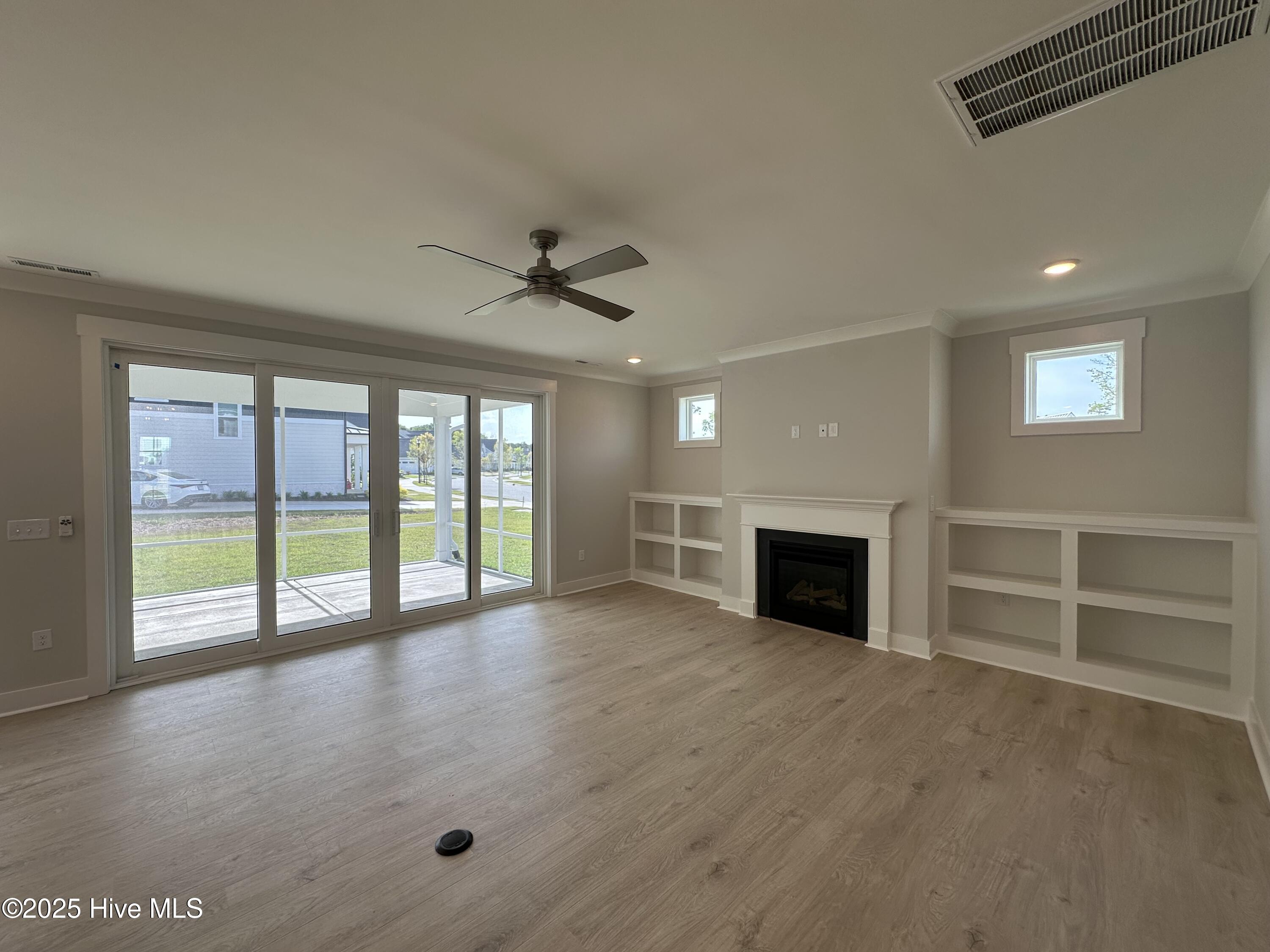 4002 Watersail Drive 114