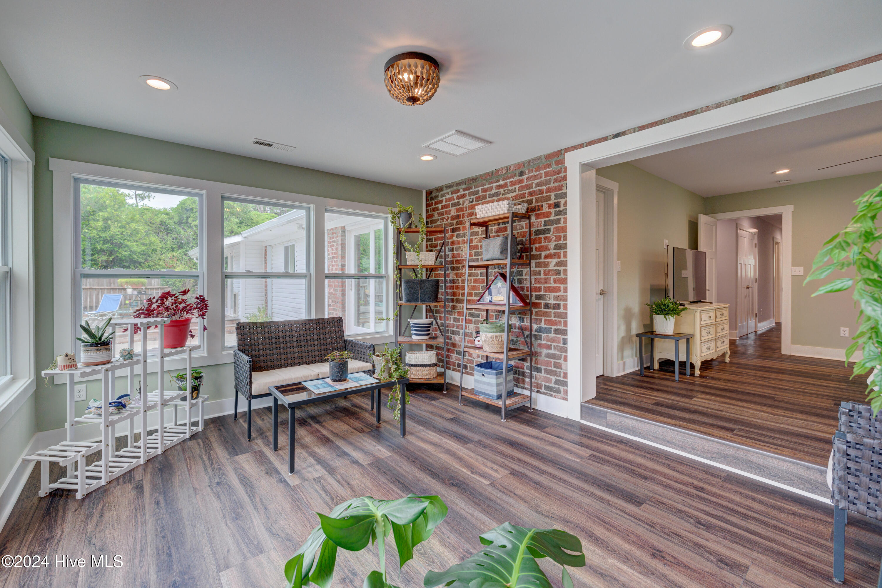 5126 Clear Run Drive