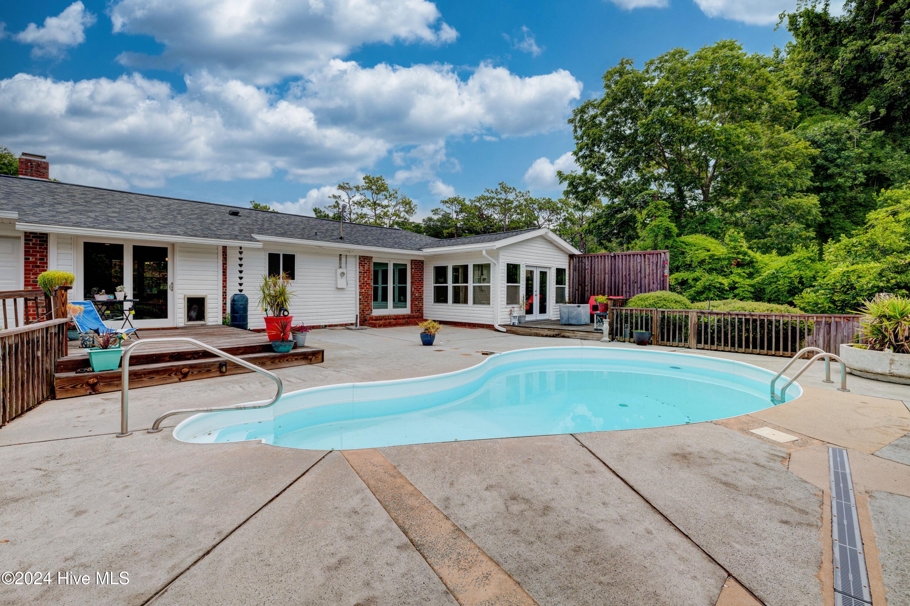 5126 Clear Run Drive