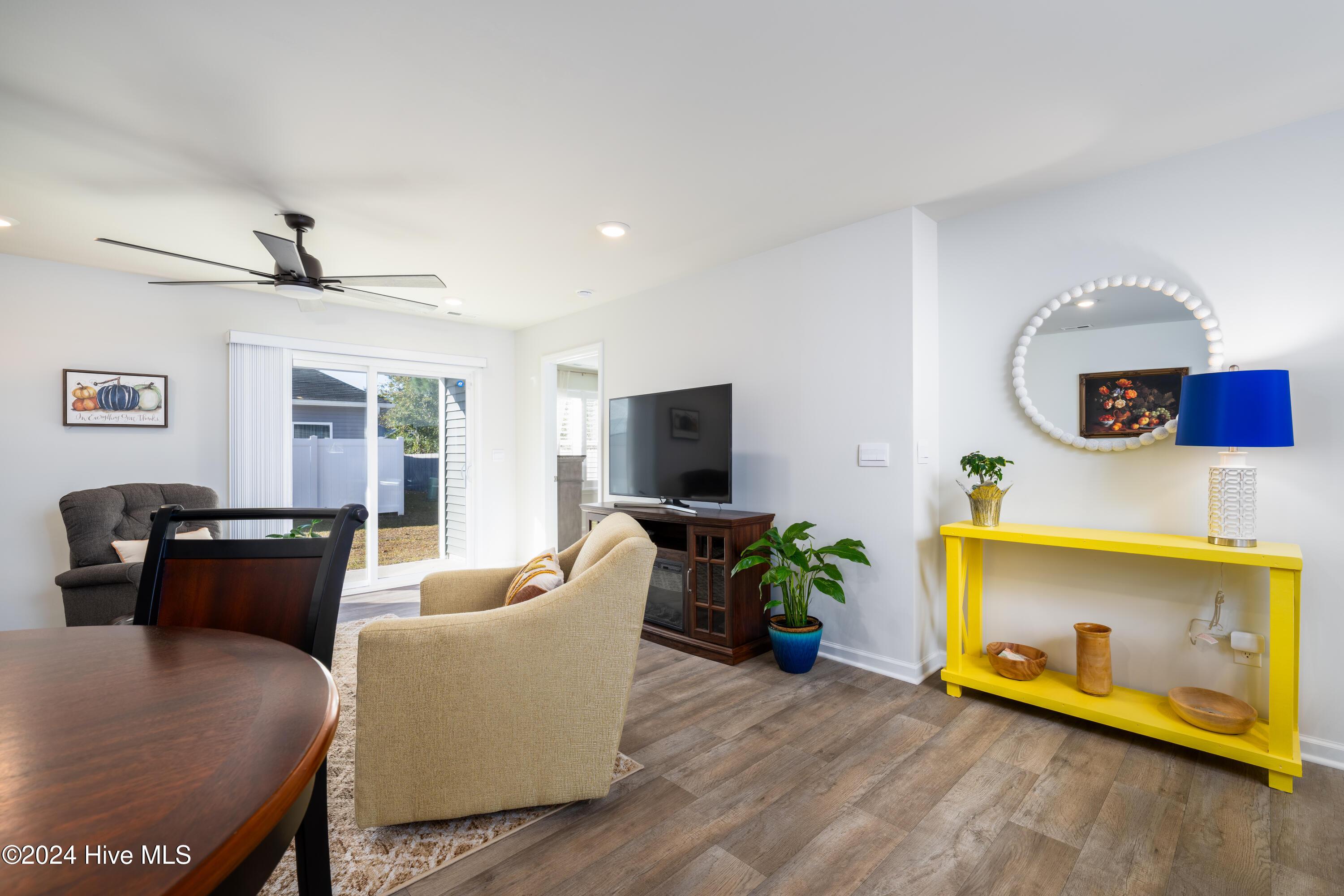 2125 Southern Bayberry Lane