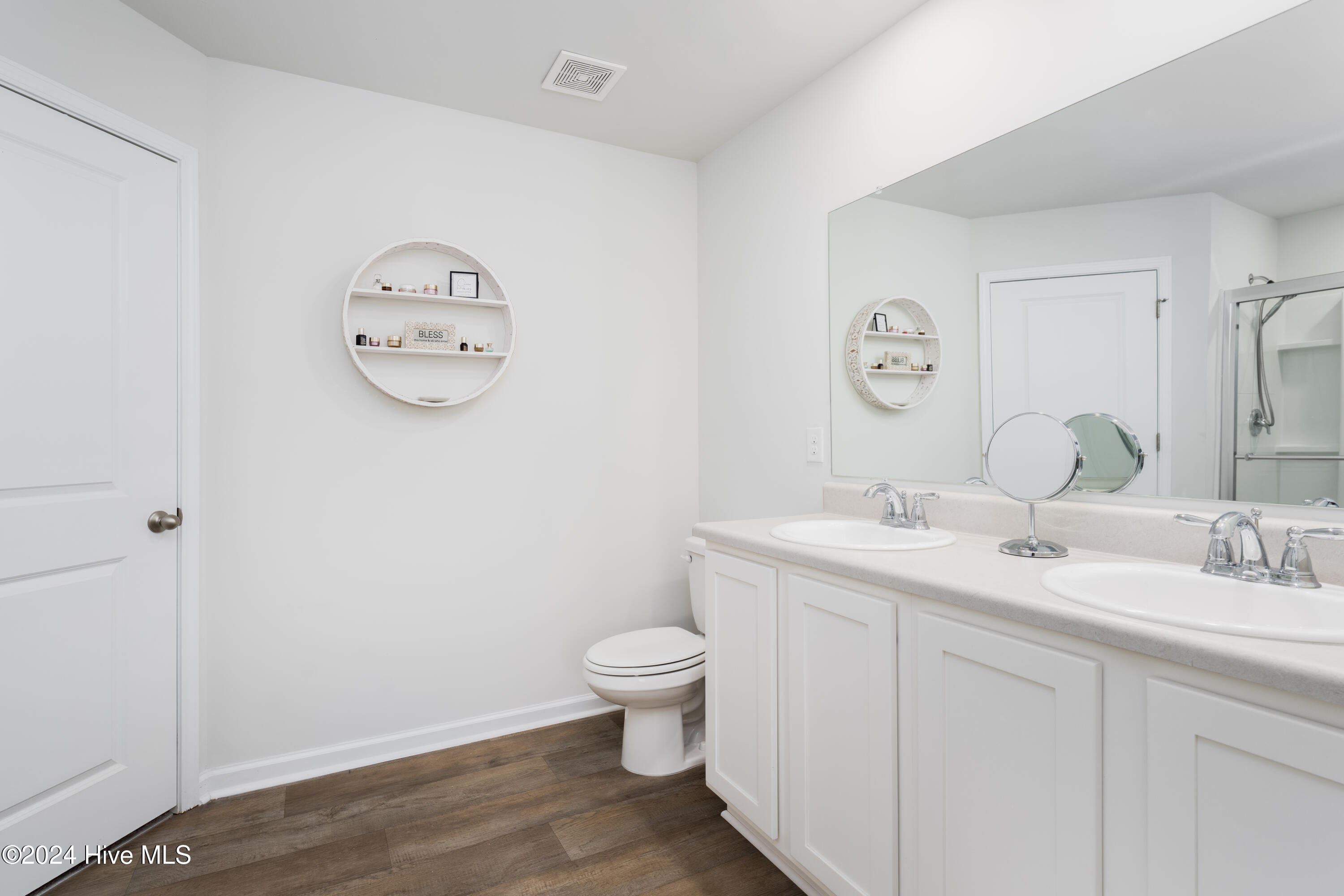 2125 Southern Bayberry Lane