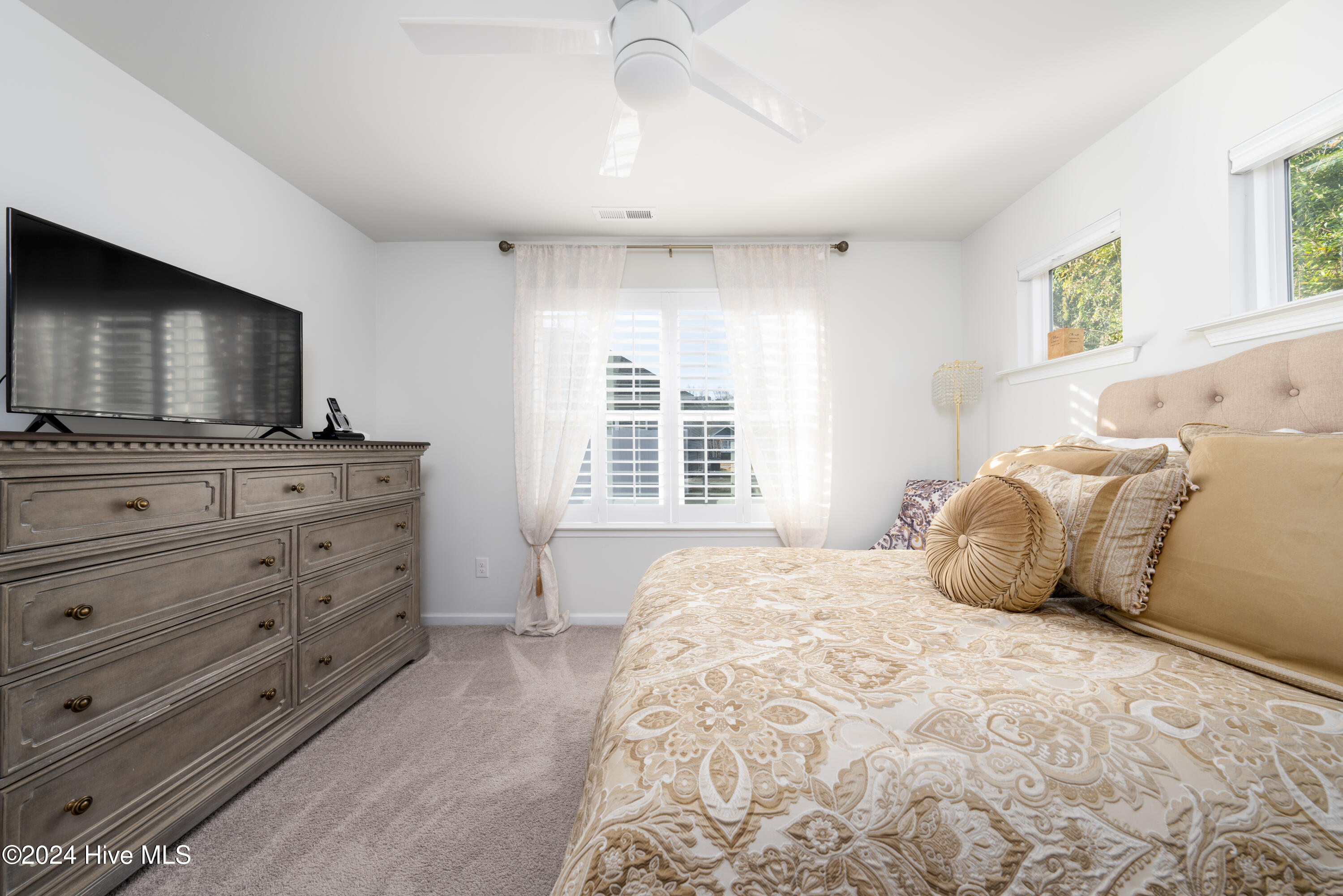 2125 Southern Bayberry Lane