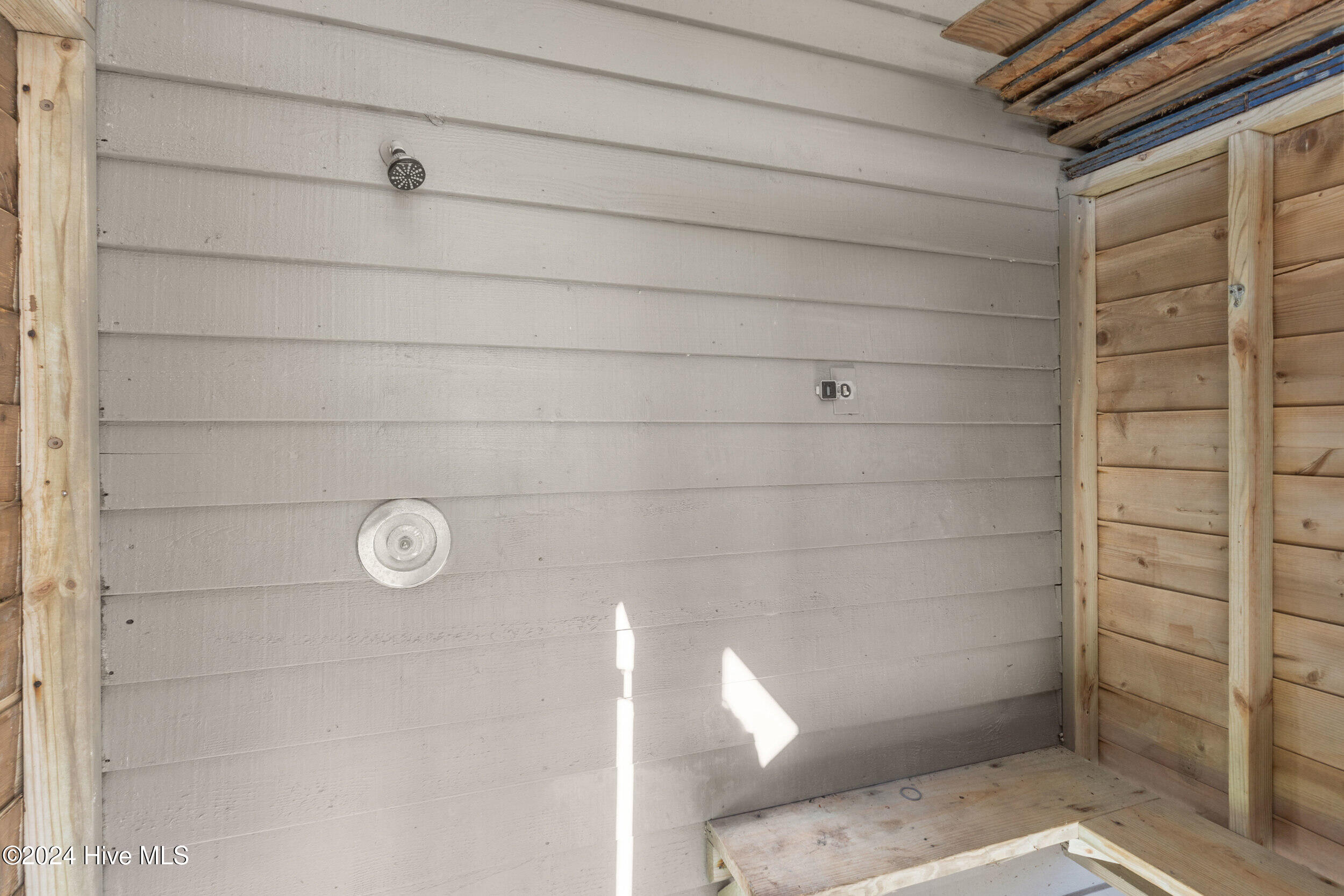 6701 Loggerhead Court