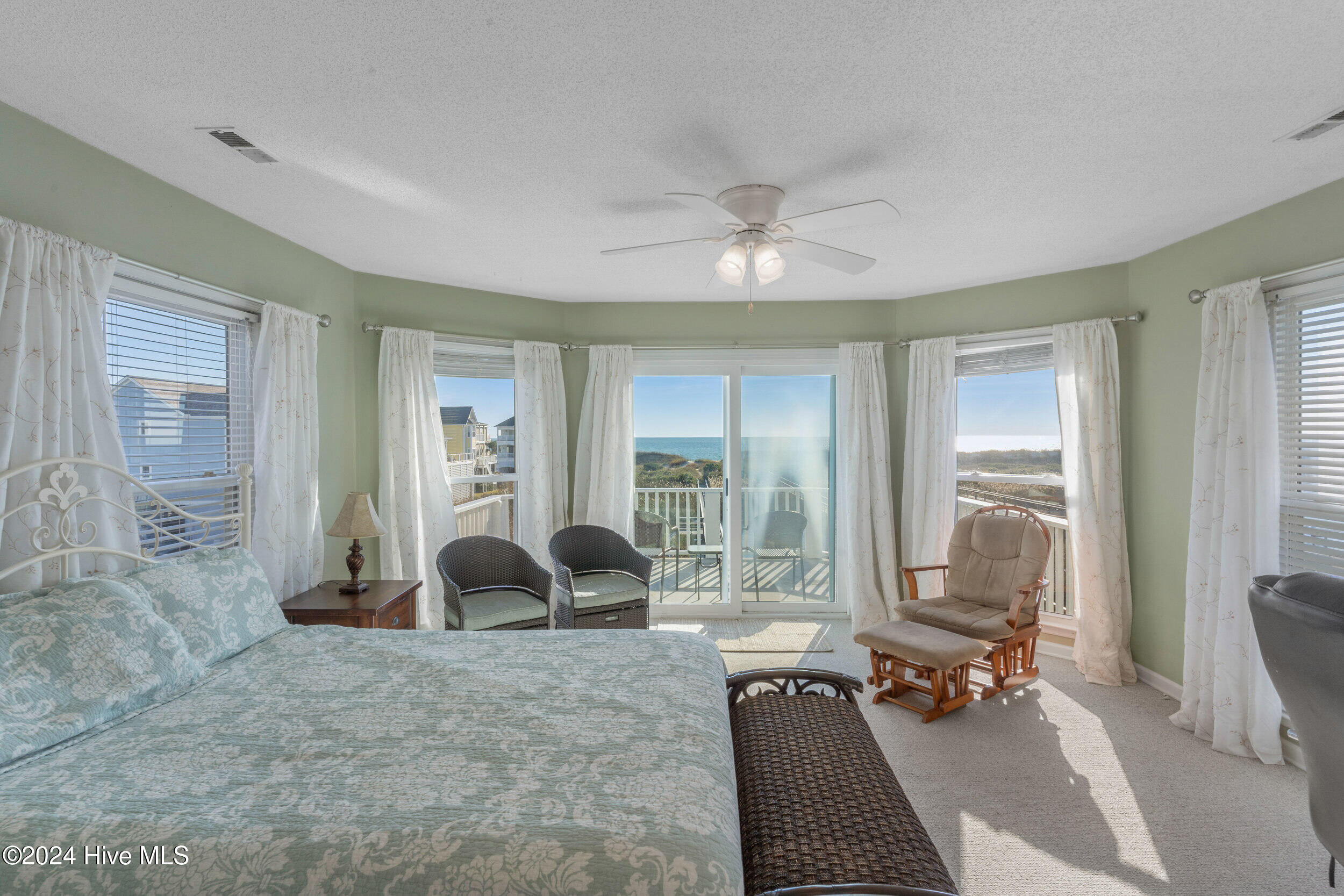 6701 Loggerhead Court