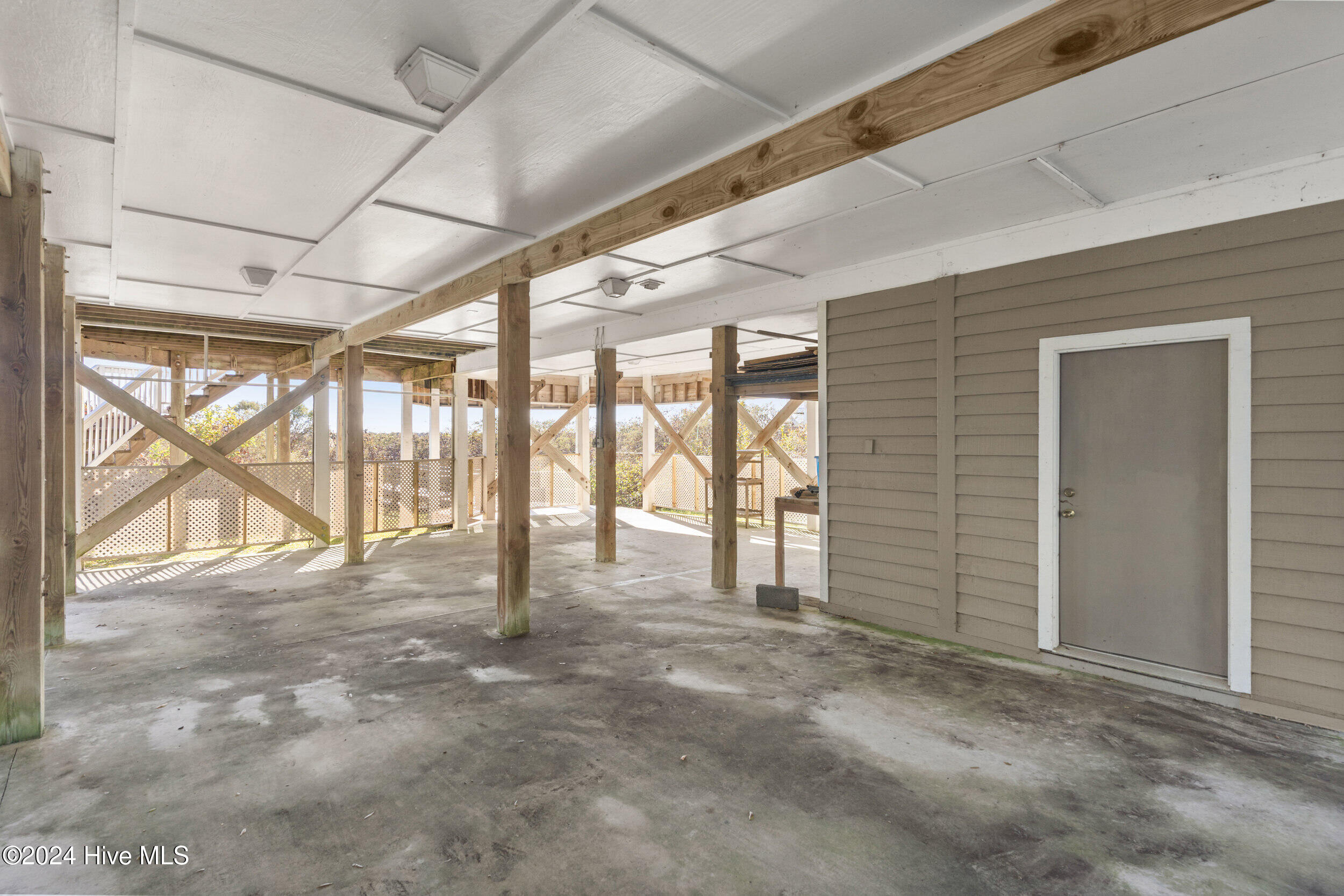 6701 Loggerhead Court