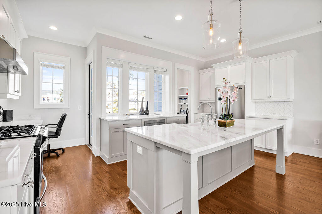 7733 Dunewalk Court