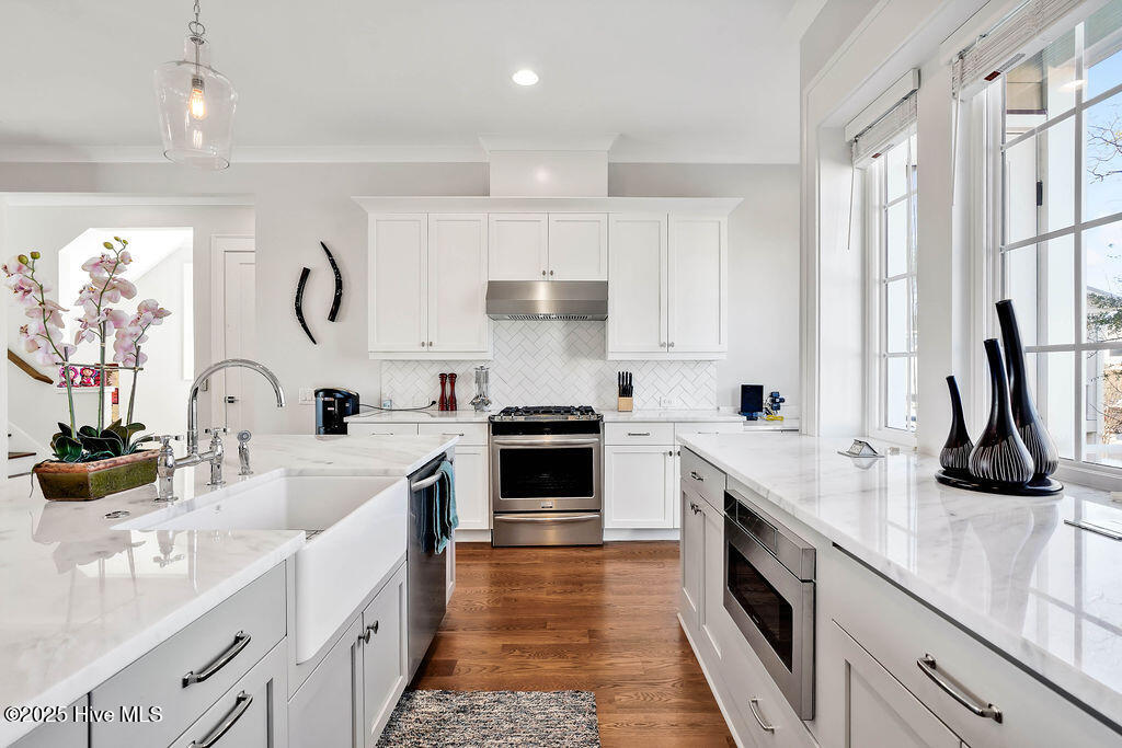 7733 Dunewalk Court